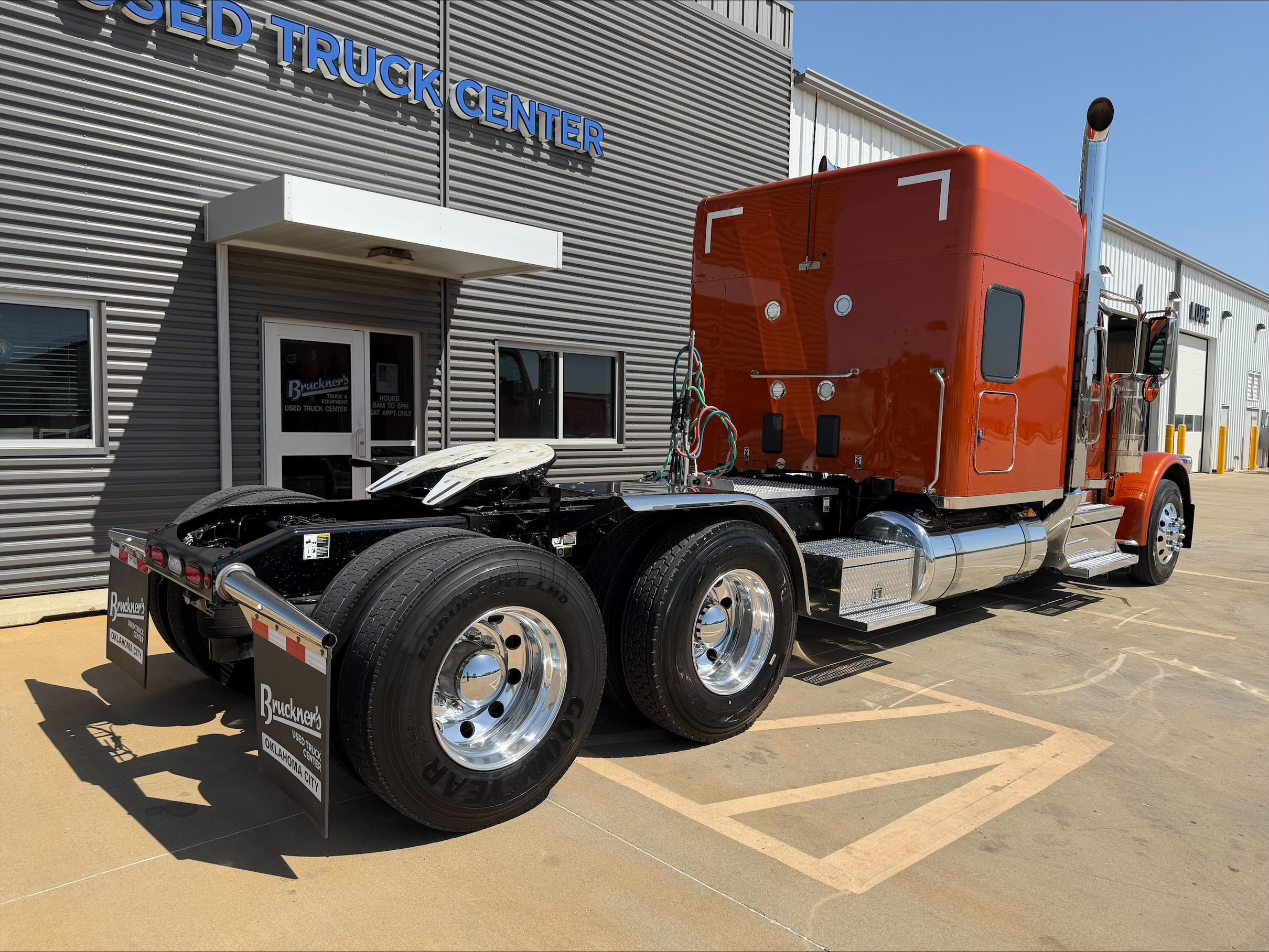 2025 Peterbilt 589 in Oklahoma City, OK — photo 5