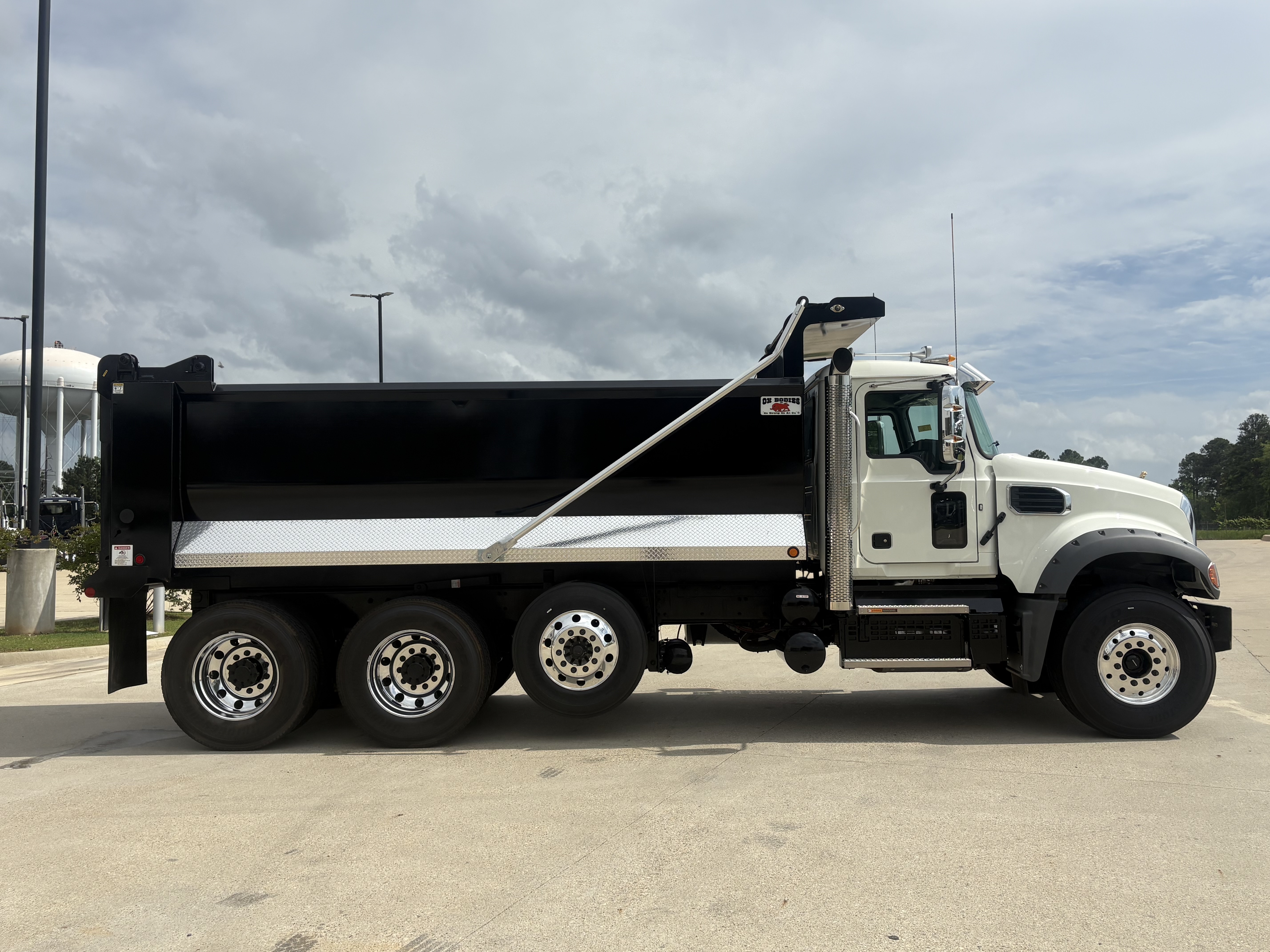 2027 Mack Granite in Shreveport, LA — photo 3