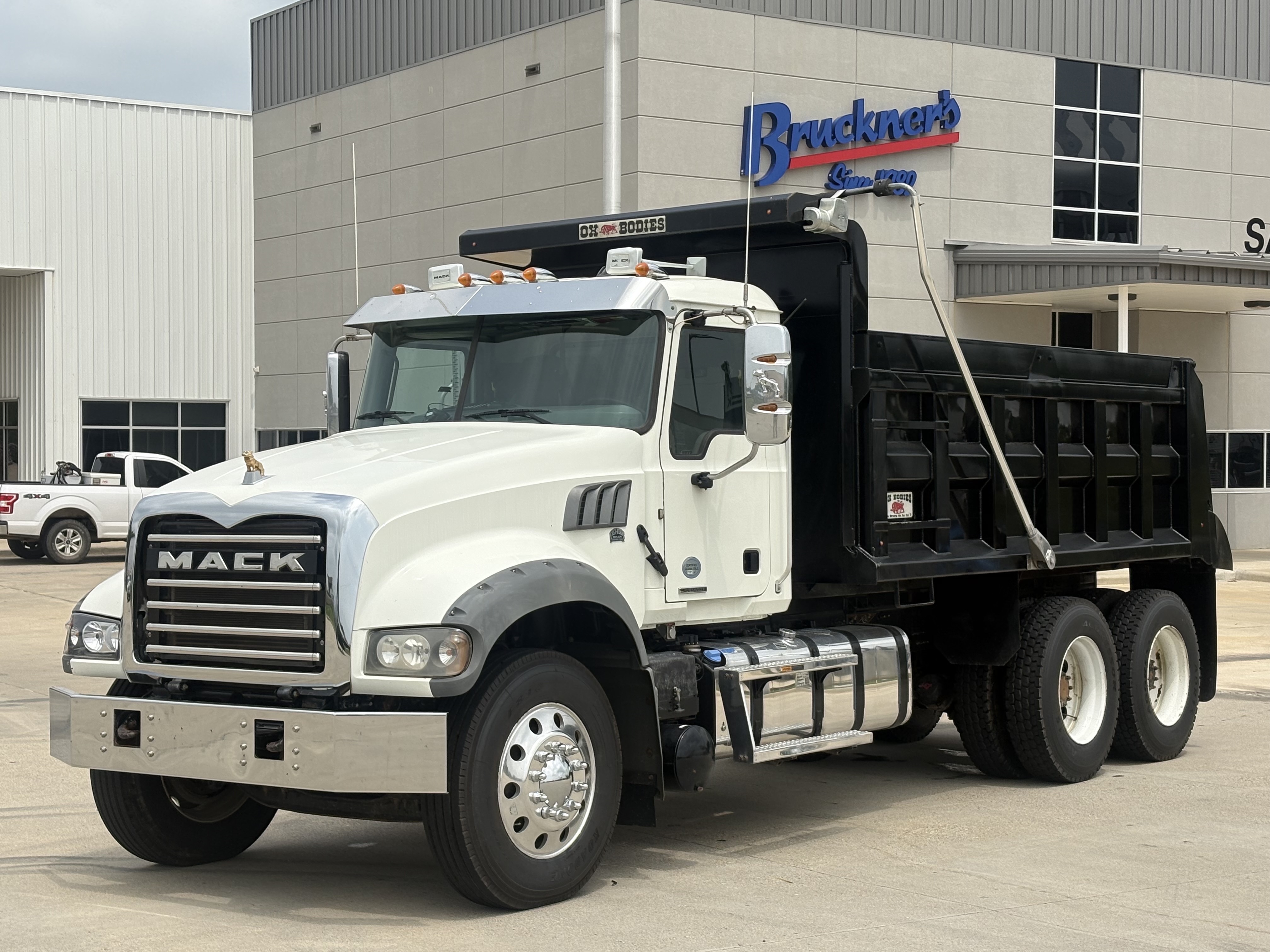 2020 Mack Granite in Shreveport, LA