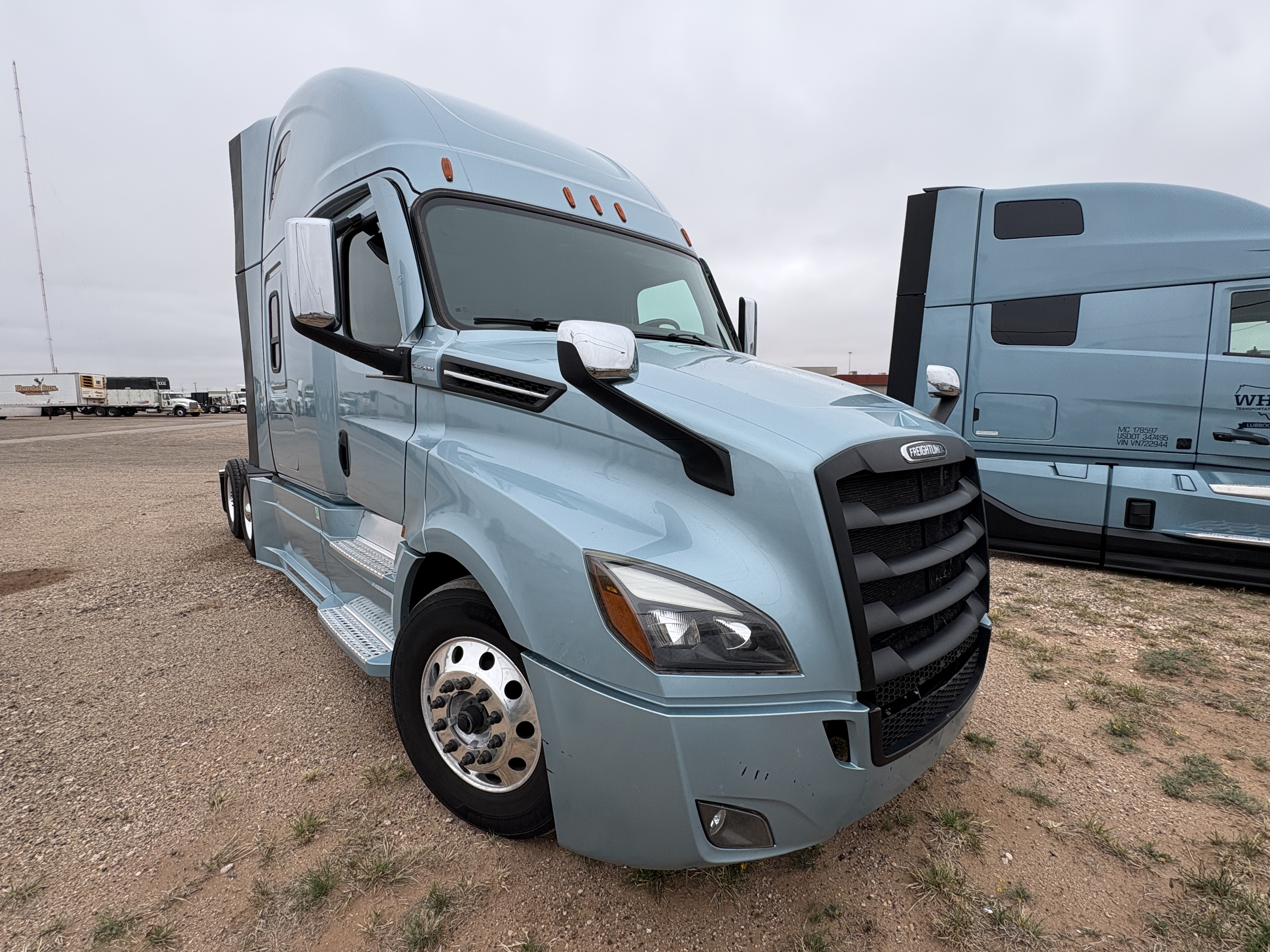 2023 Freightliner Cascadia in San Antonio, TX — photo 3