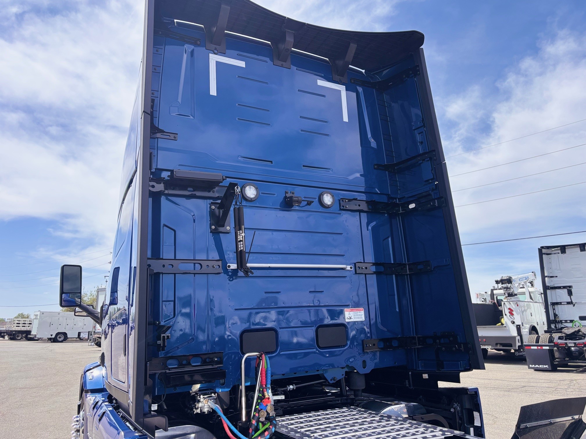 2027 Mack Pinnacle in Denver, CO — photo 5