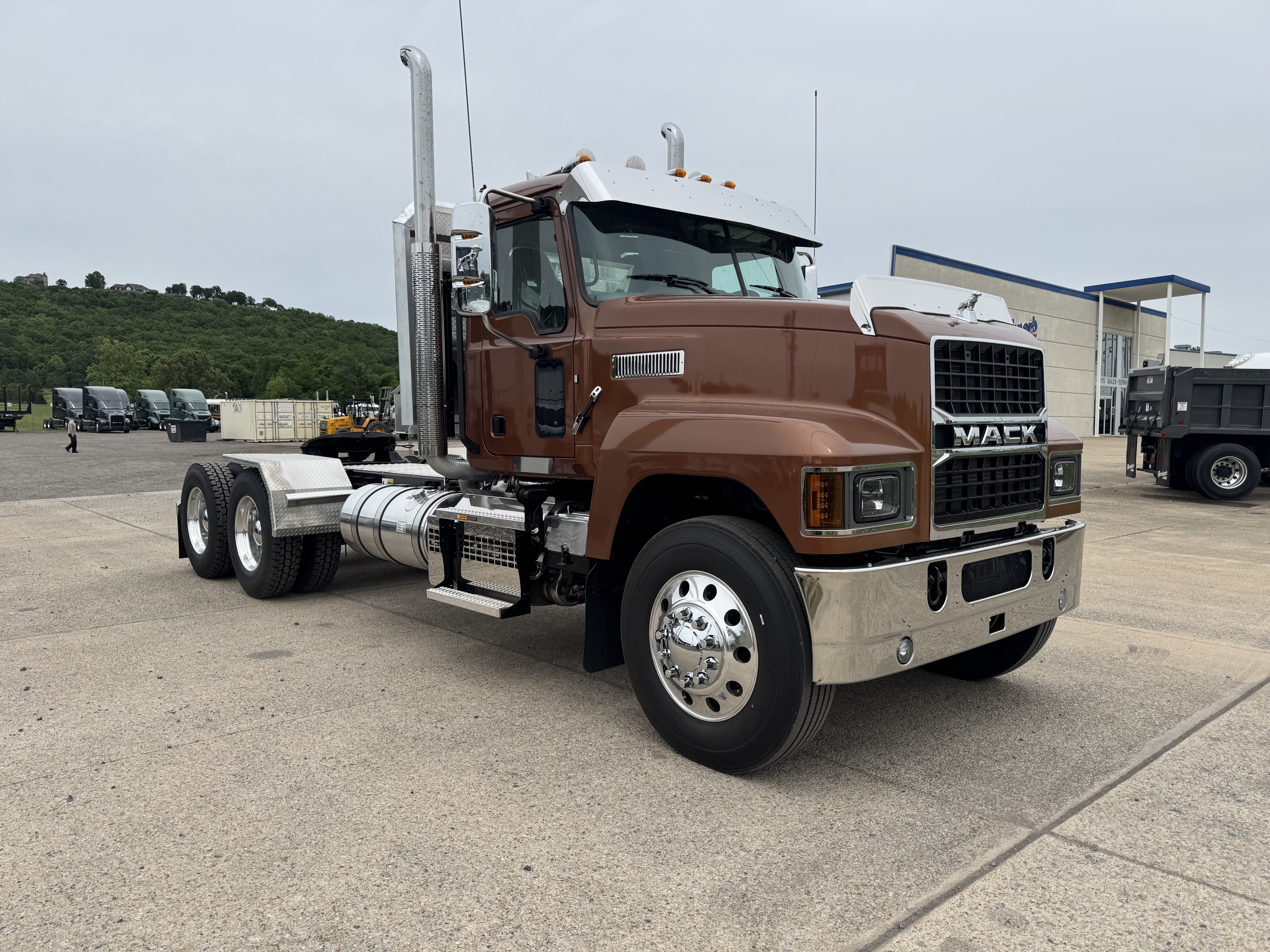 2027 Mack Pinnacle in Pottsville, PA