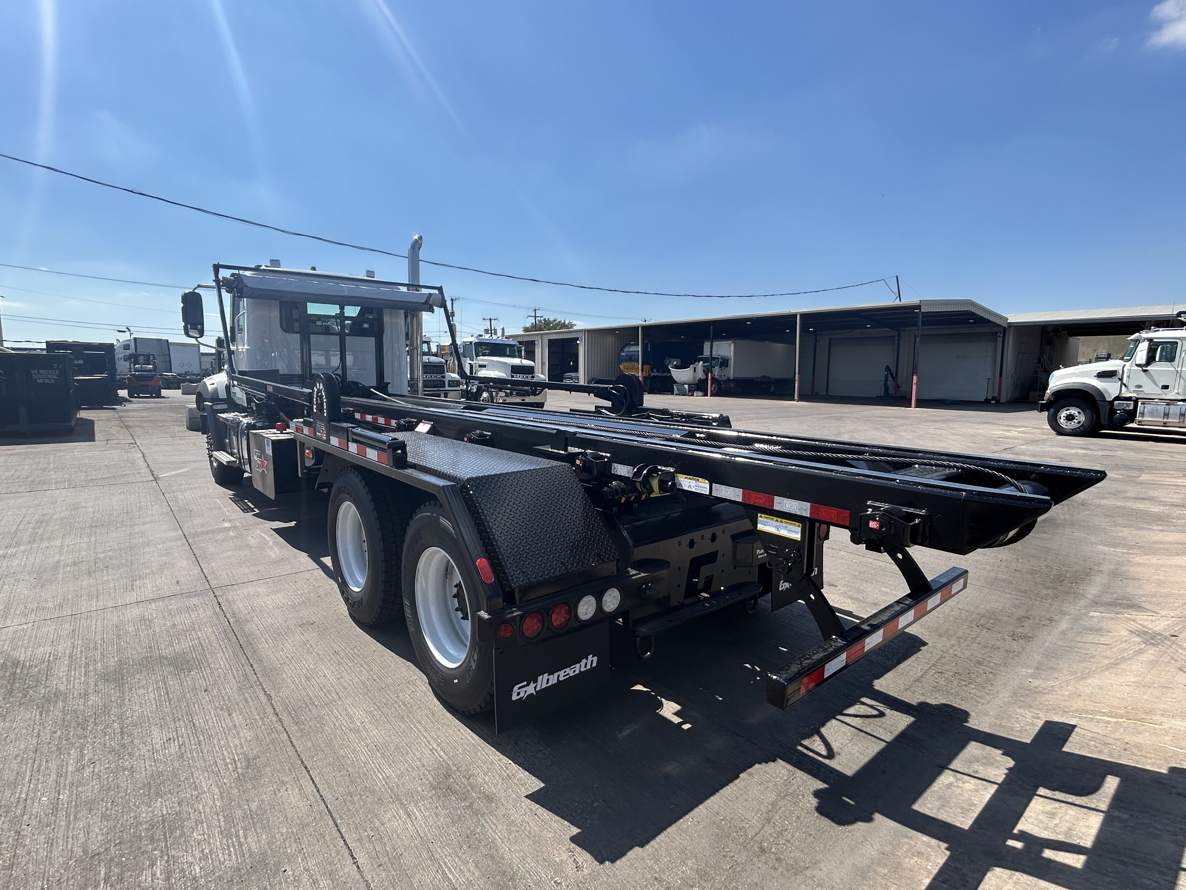 2026 Mack Granite in Dallas Irving Blvd, TX — photo 7