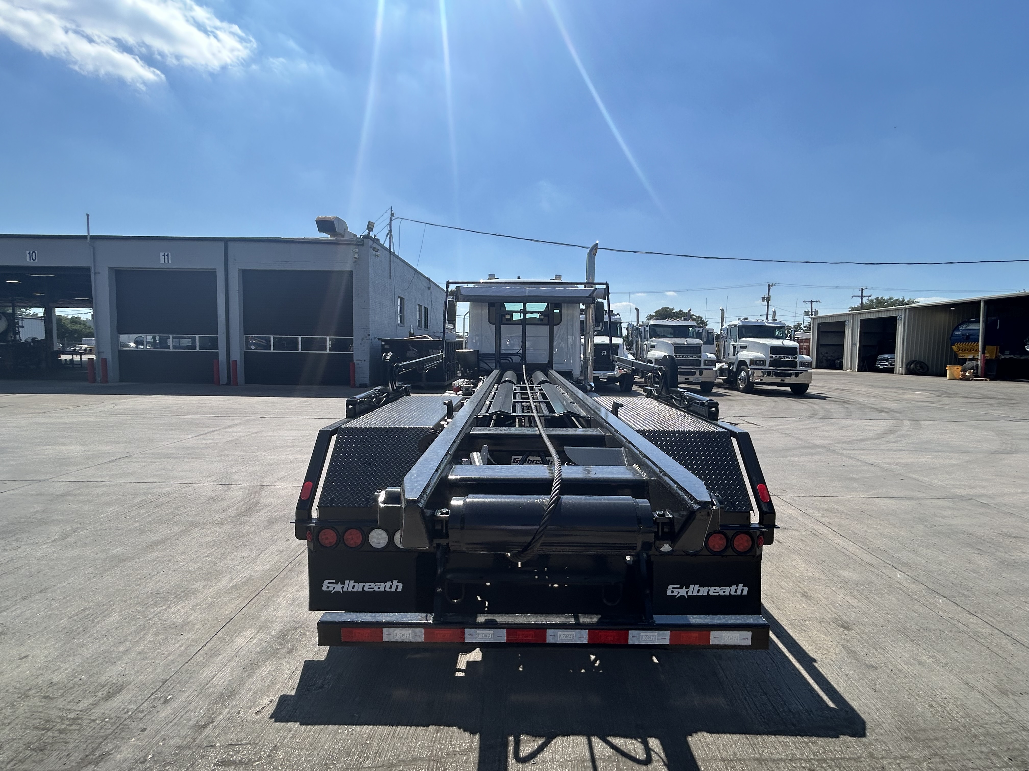 2026 Mack Granite in Dallas Irving Blvd, TX — photo 8