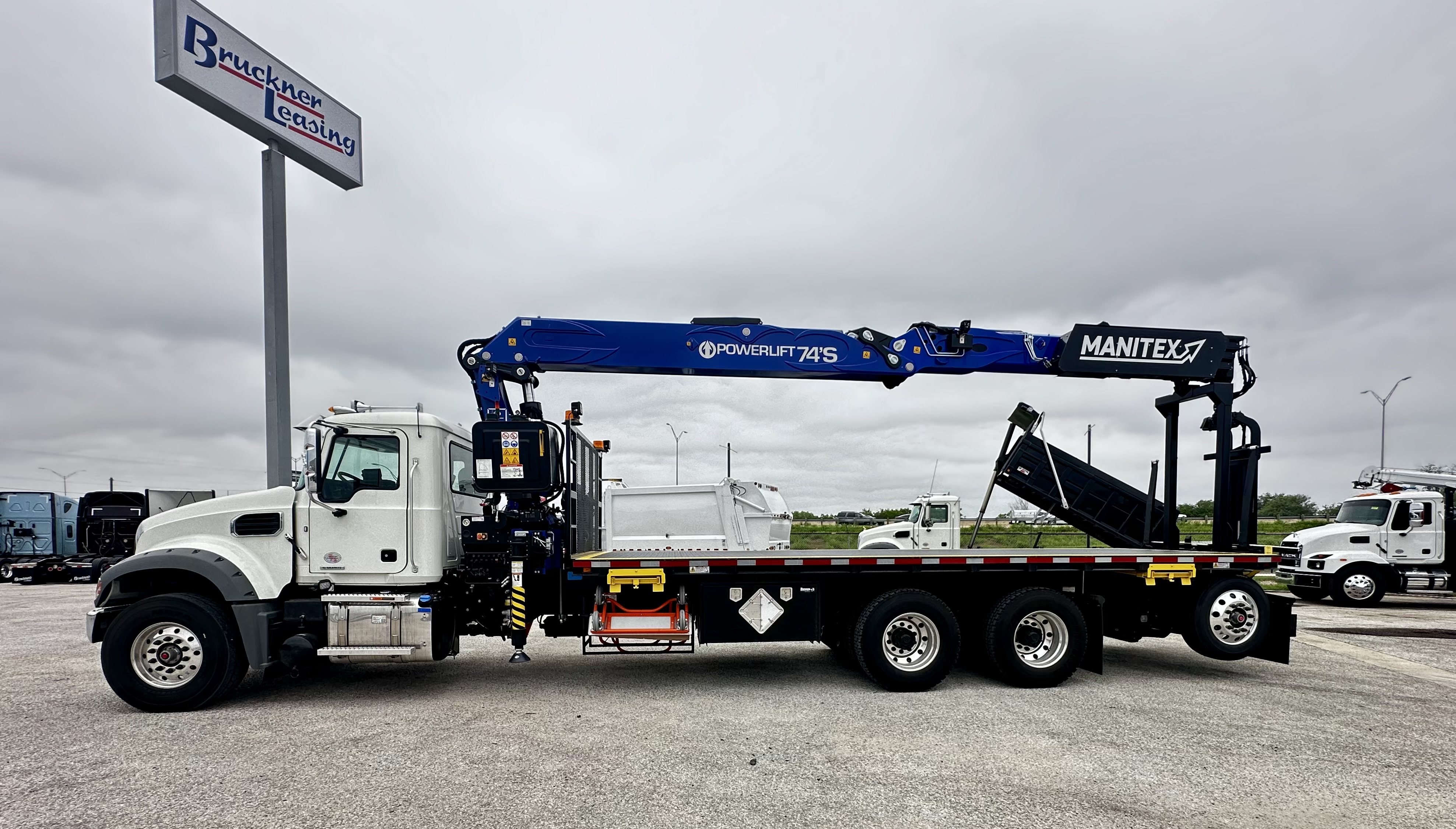 2026 Mack Granite in San Antonio, TX — photo 4