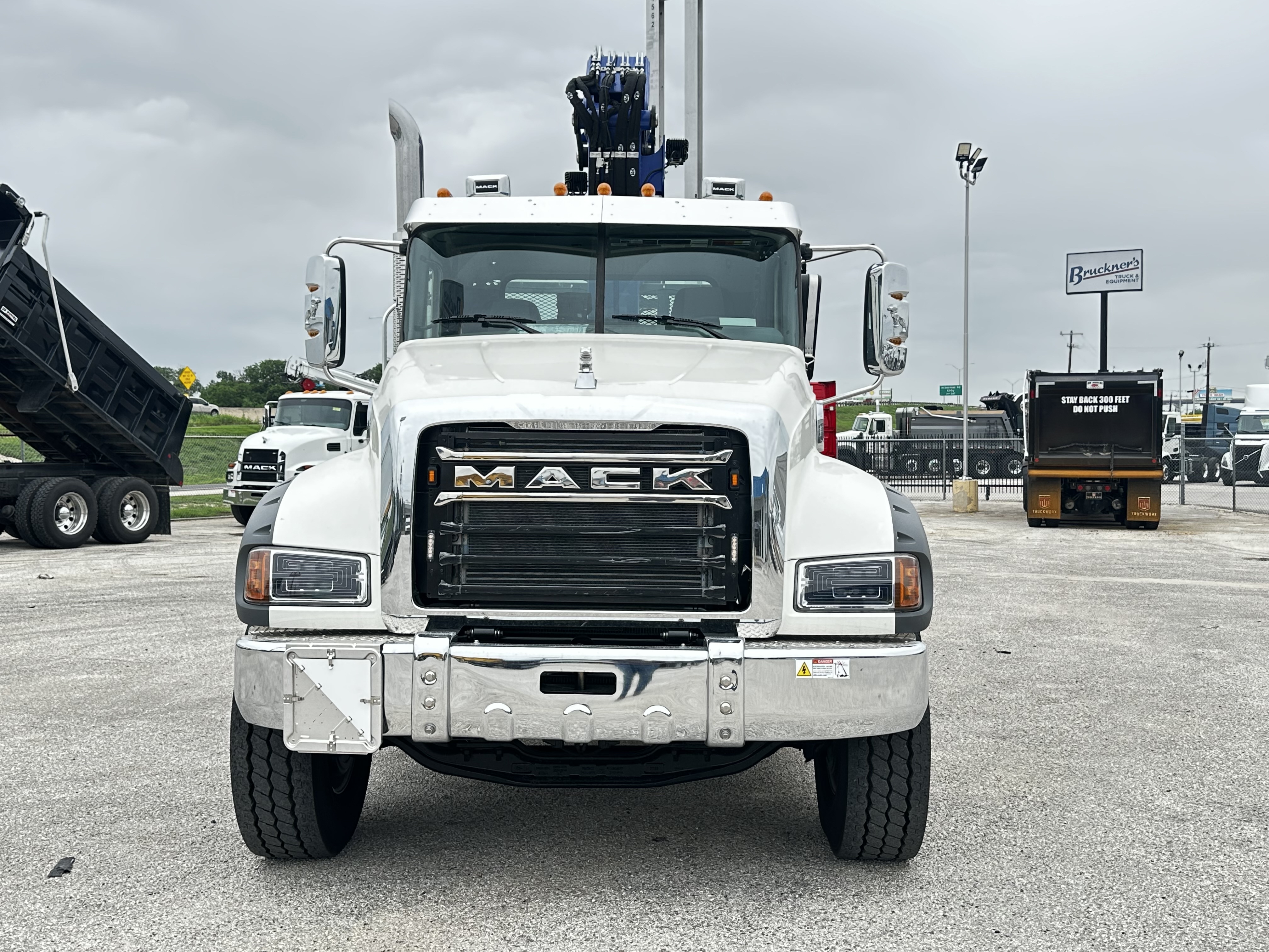 2026 Mack Granite in San Antonio, TX — photo 3