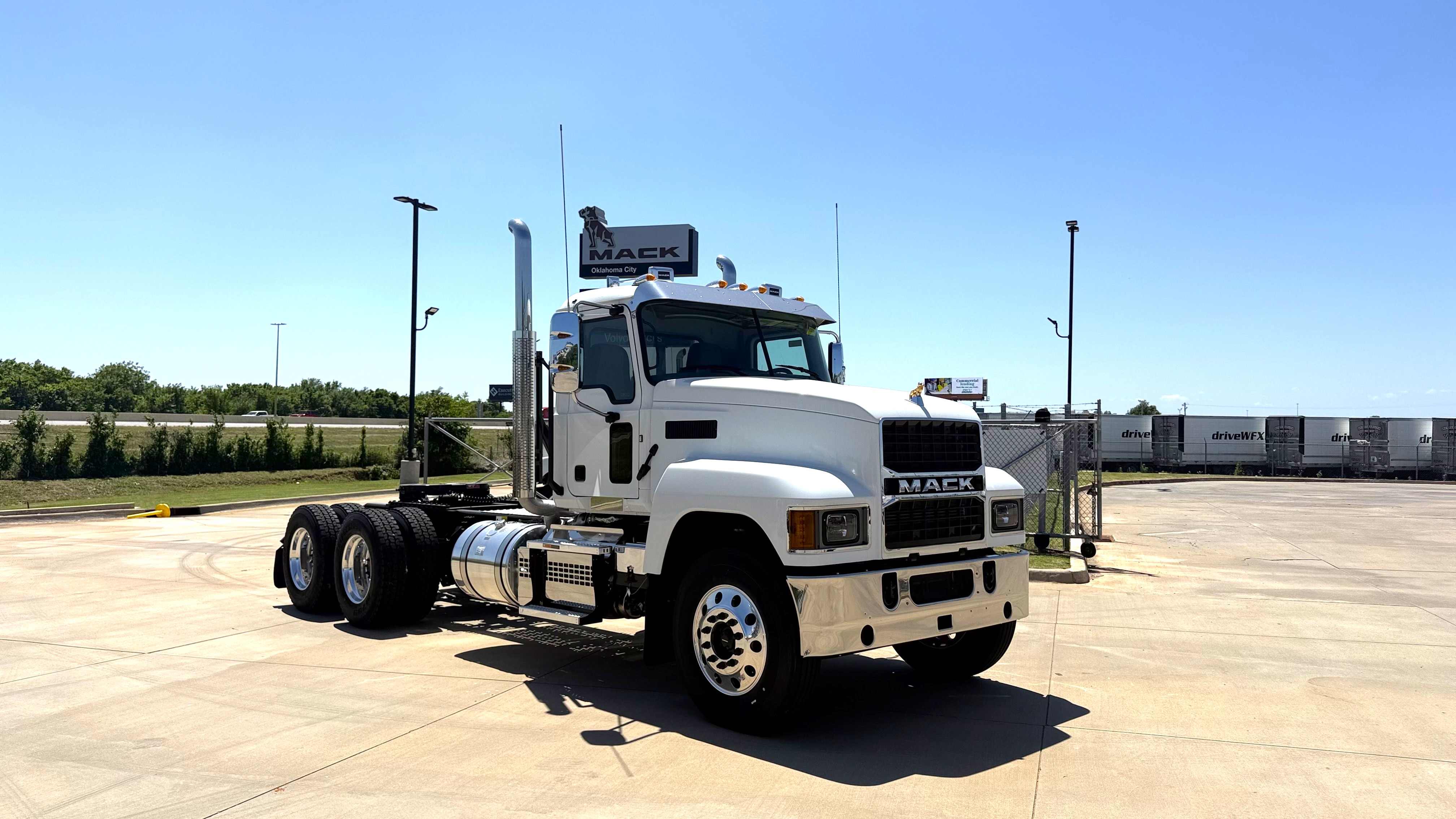 2026 Mack Pinnacle in Oklahoma City, OK — photo 2