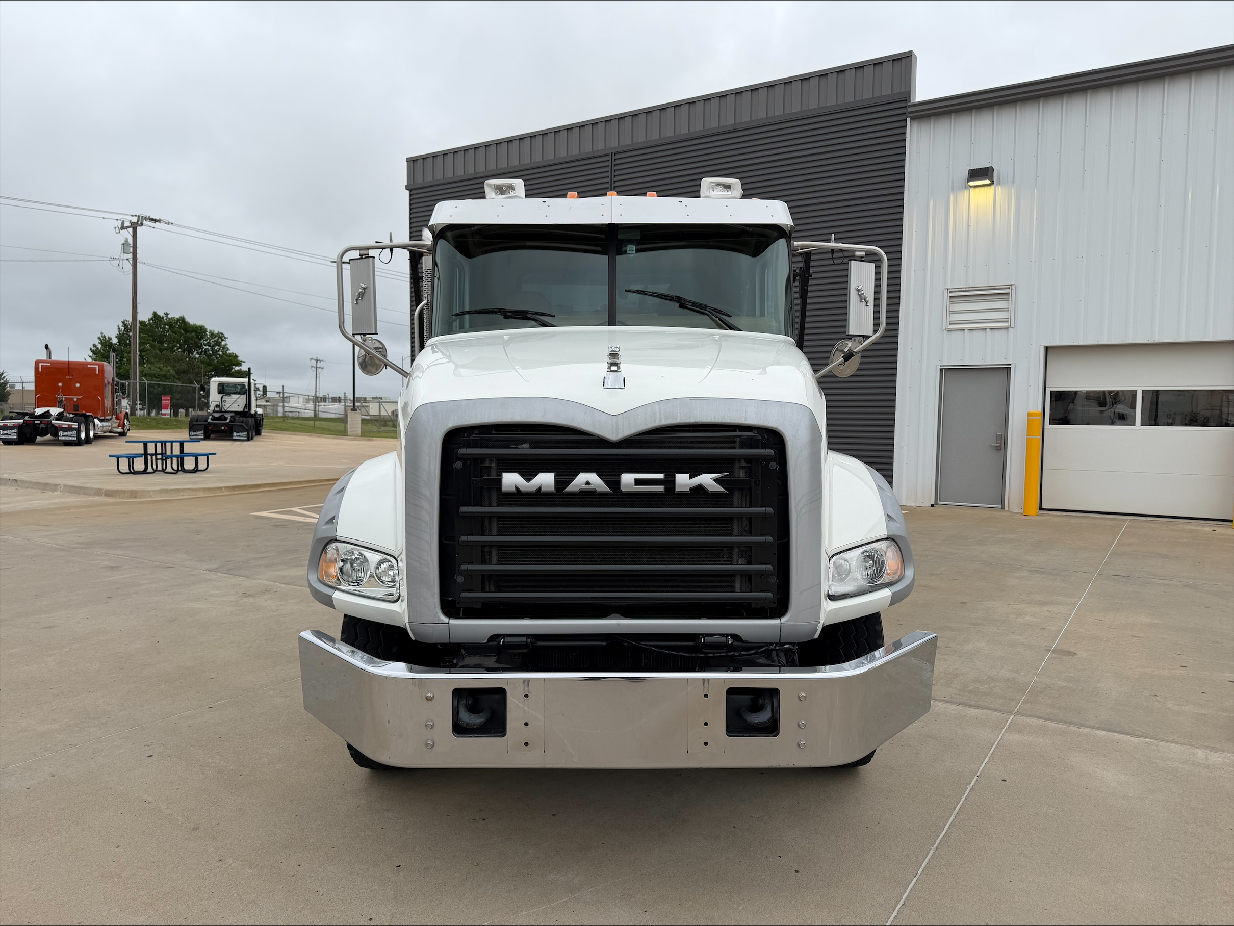2016 Mack in Oklahoma City, OK — photo 2