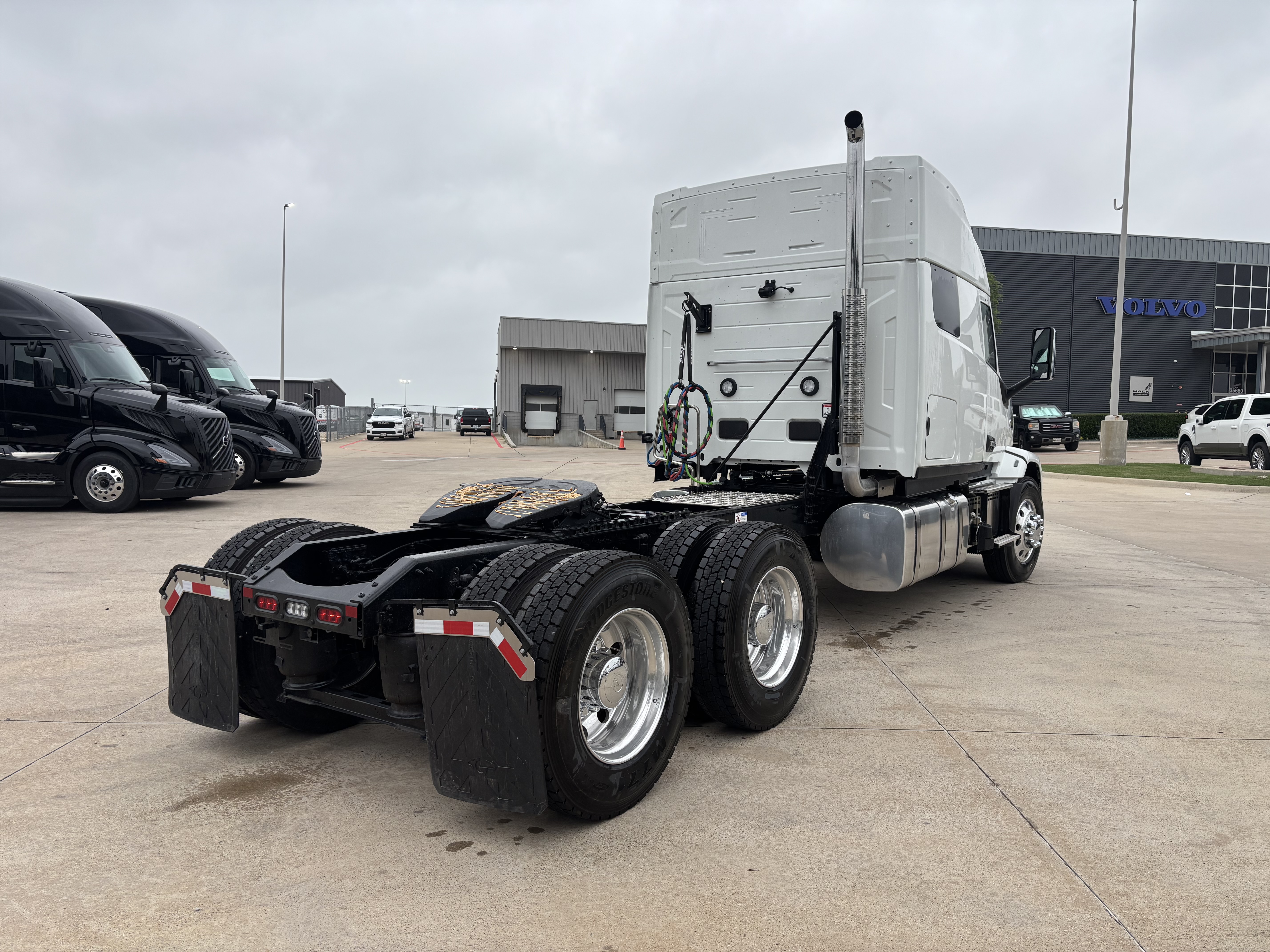 2027 Mack in Dallas Irving Blvd, TX — photo 4