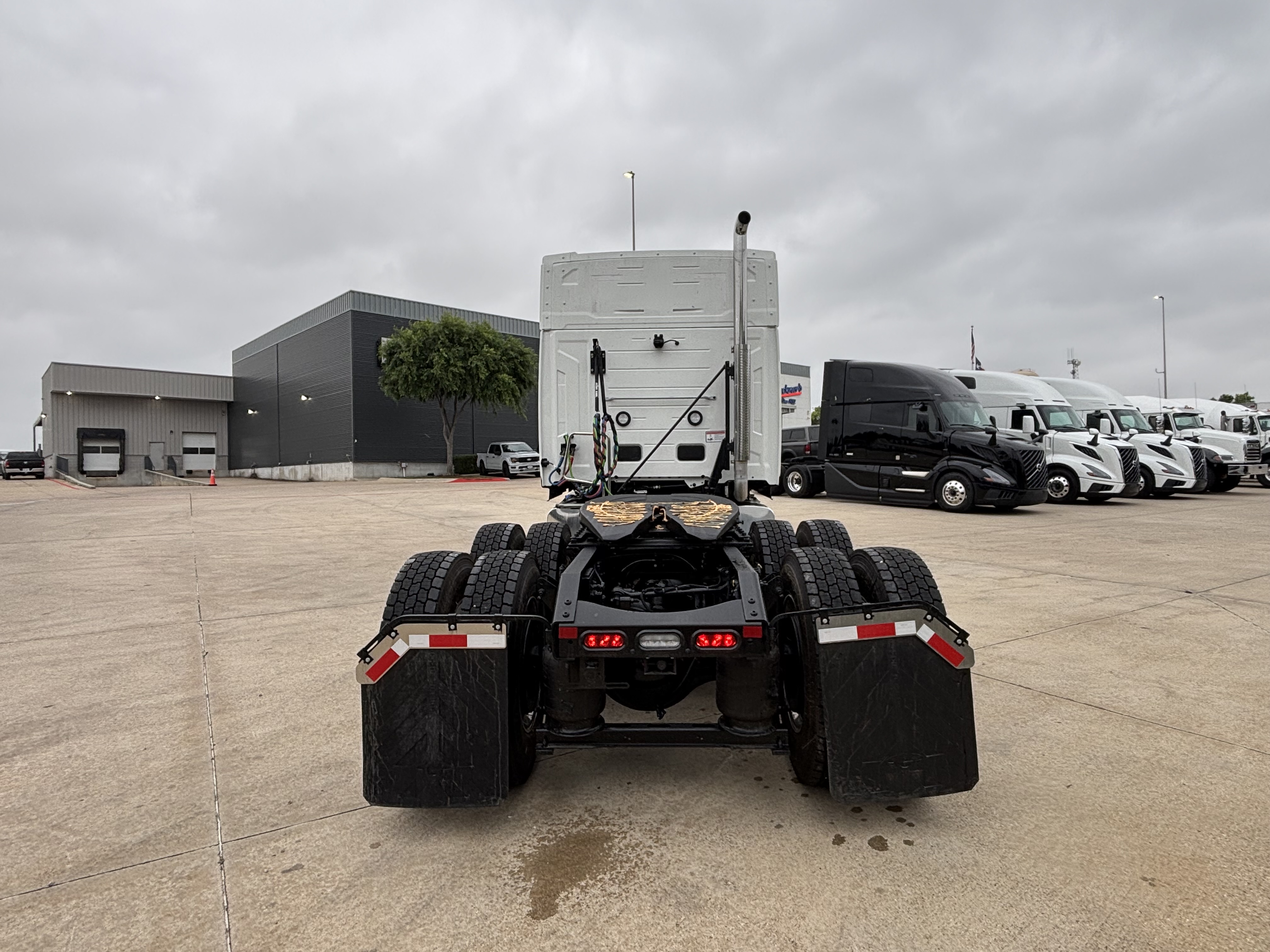2027 Mack in Dallas Irving Blvd, TX — photo 5
