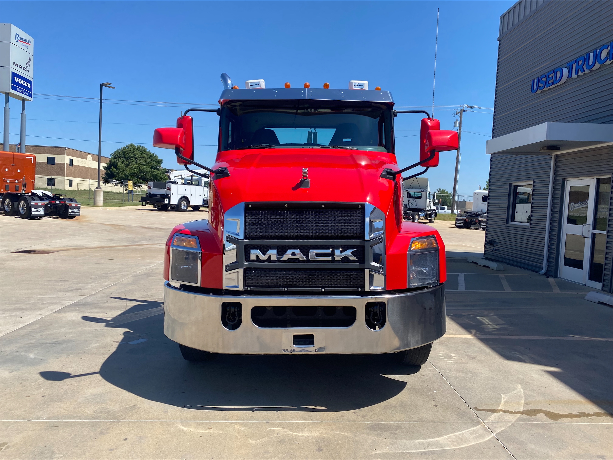 2022 Mack Anthem in Oklahoma City, OK — photo 2