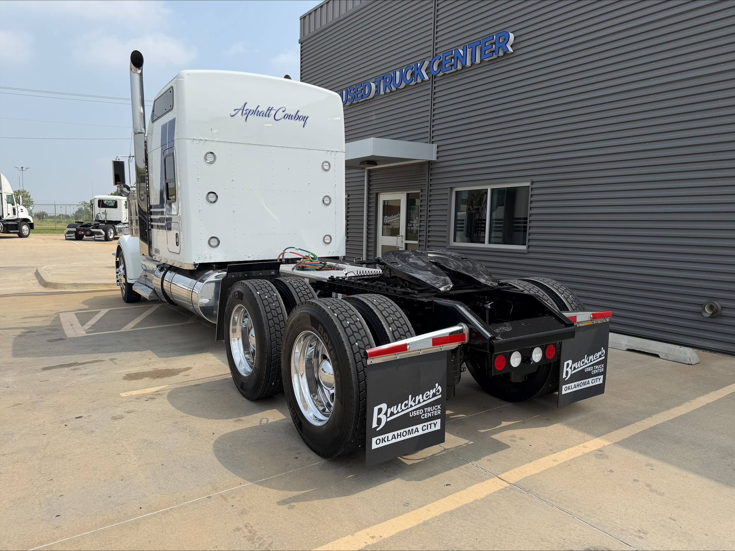 2022 Kenworth W900 in Tulsa, OK — photo 8