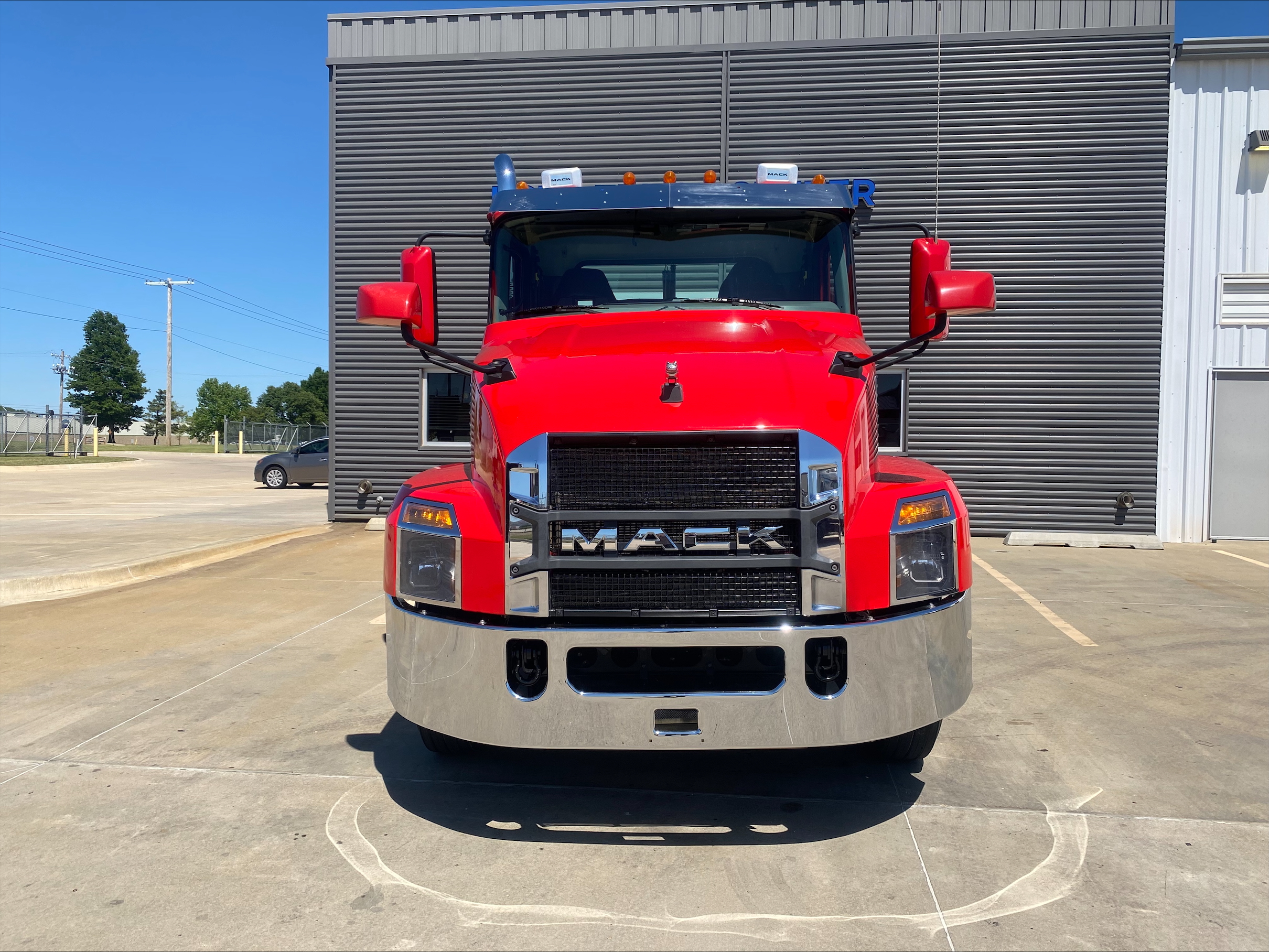 2021 Mack Anthem in Oklahoma City, OK — photo 2