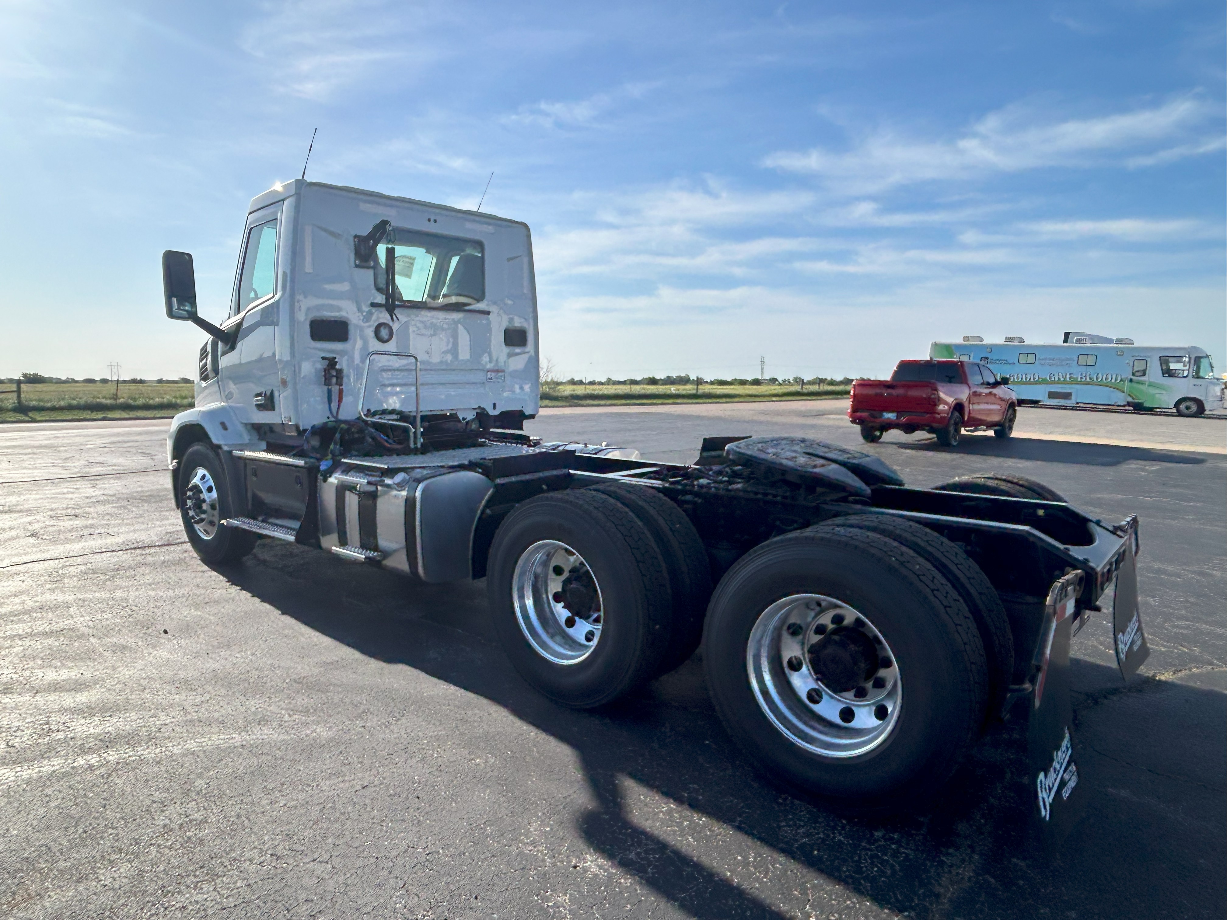 2027 Mack Anthem in Enid, OK — photo 3