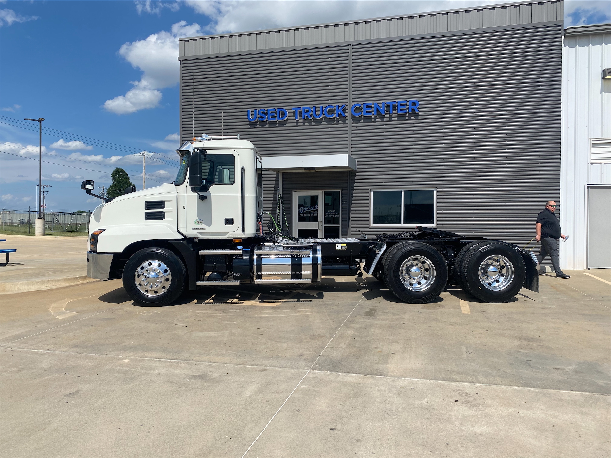 2021 Mack Anthem in Oklahoma City, OK — photo 8