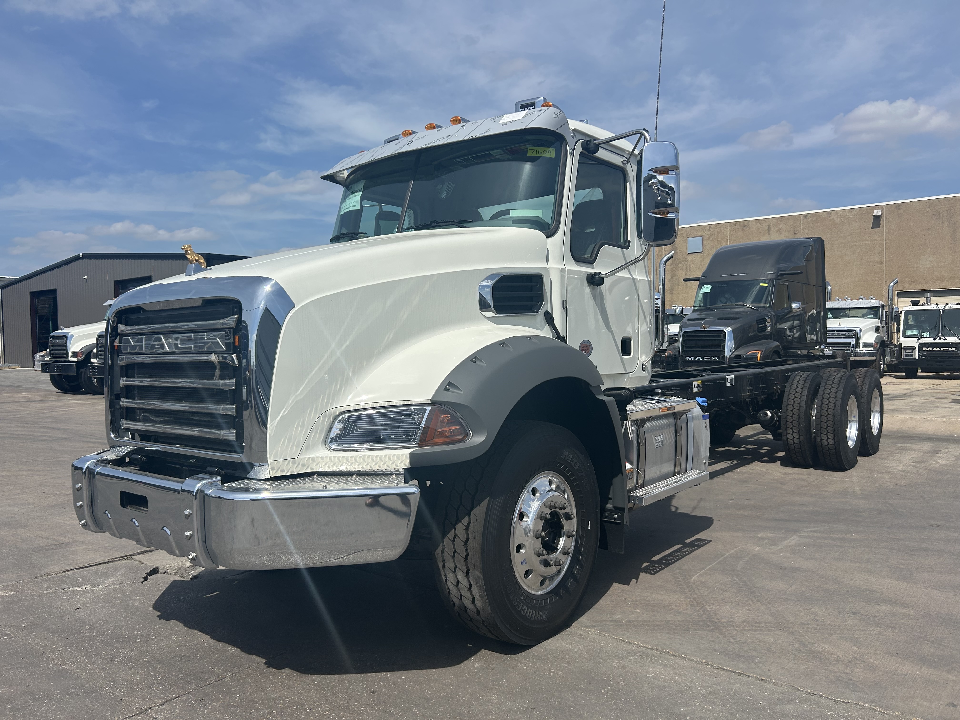 2026 Mack Granite in Dallas Irving Blvd, TX