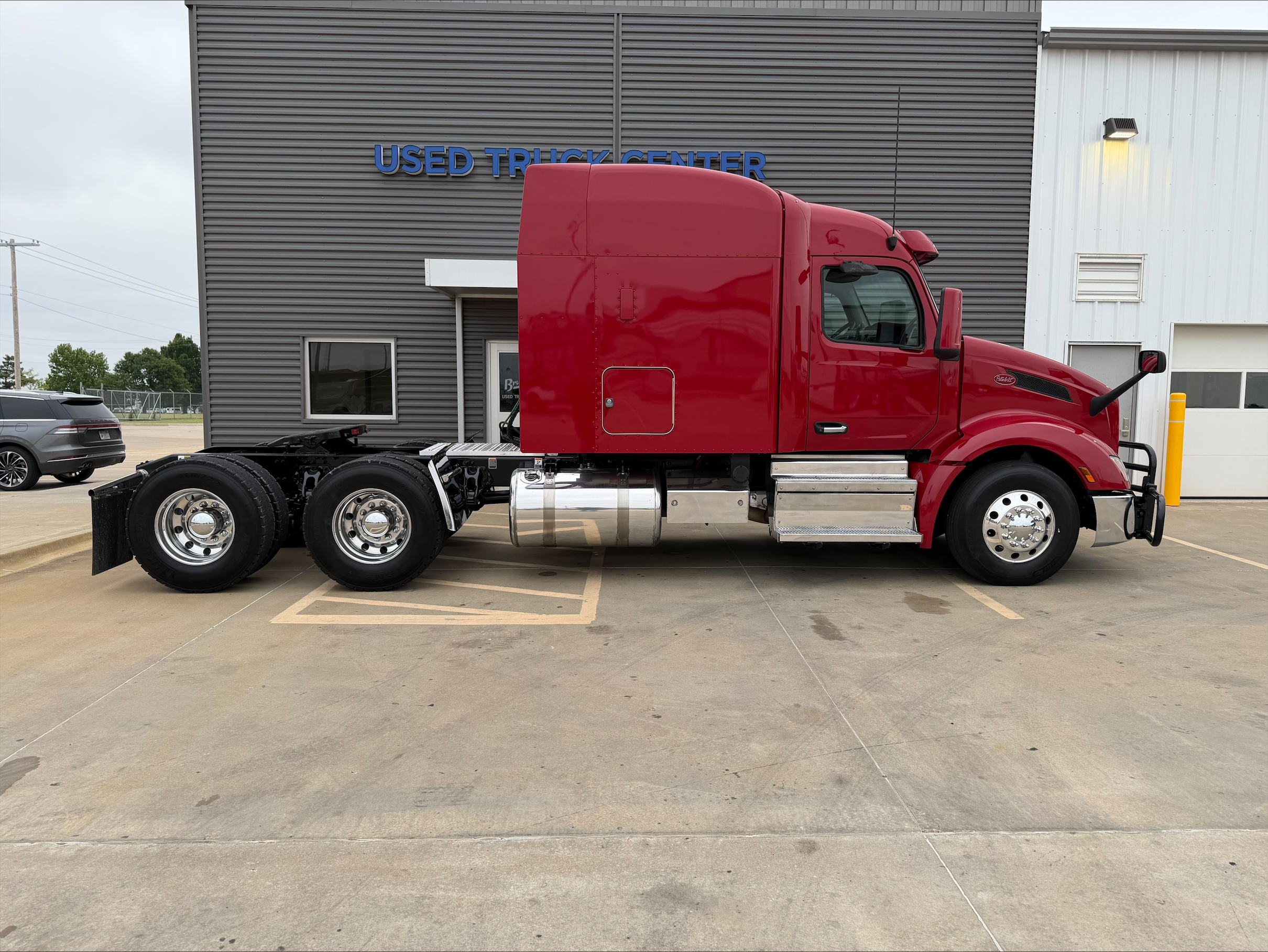 2023 Peterbilt 579 in Oklahoma City, OK — photo 4