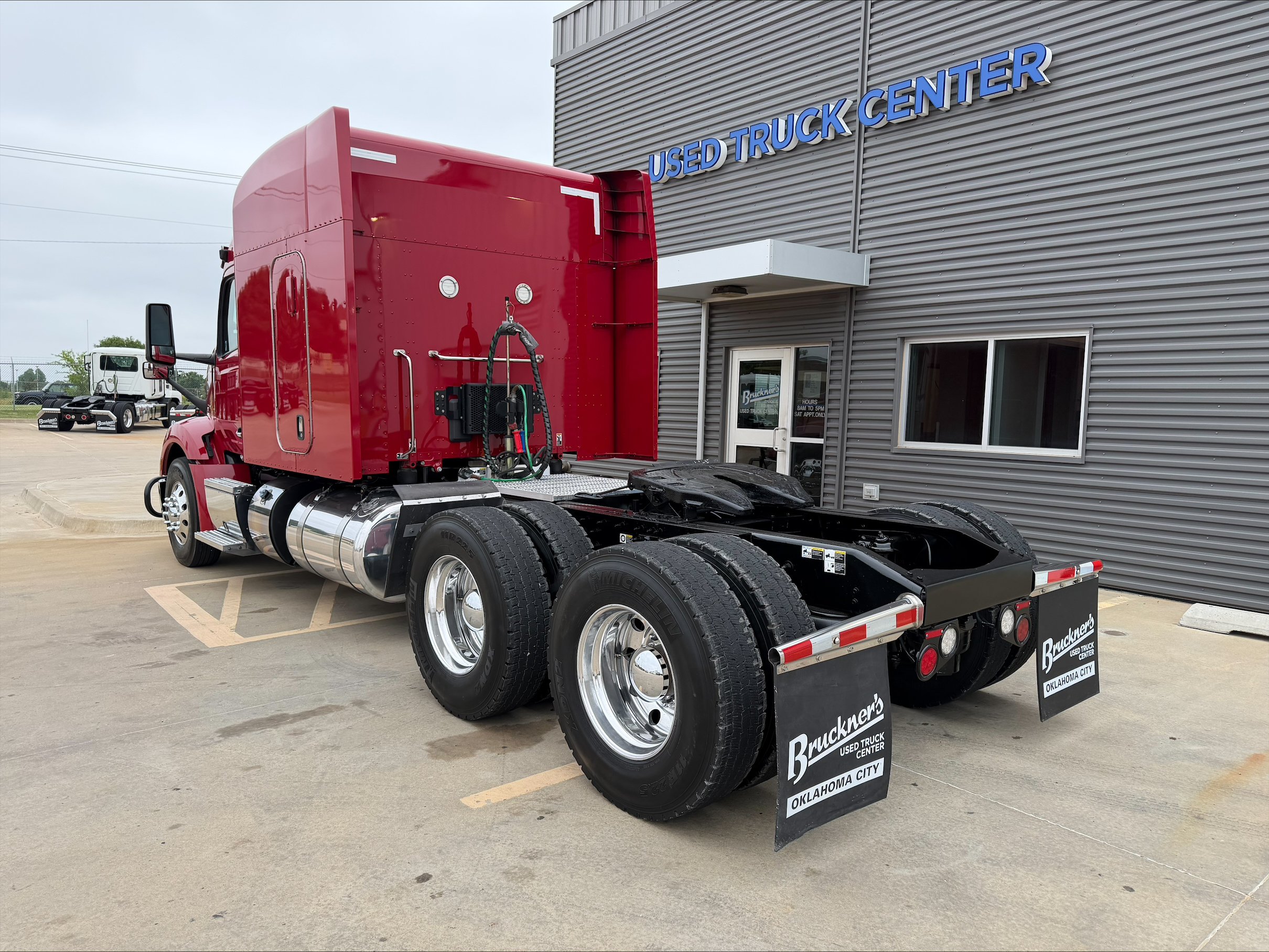 2023 Peterbilt 579 in Oklahoma City, OK — photo 7