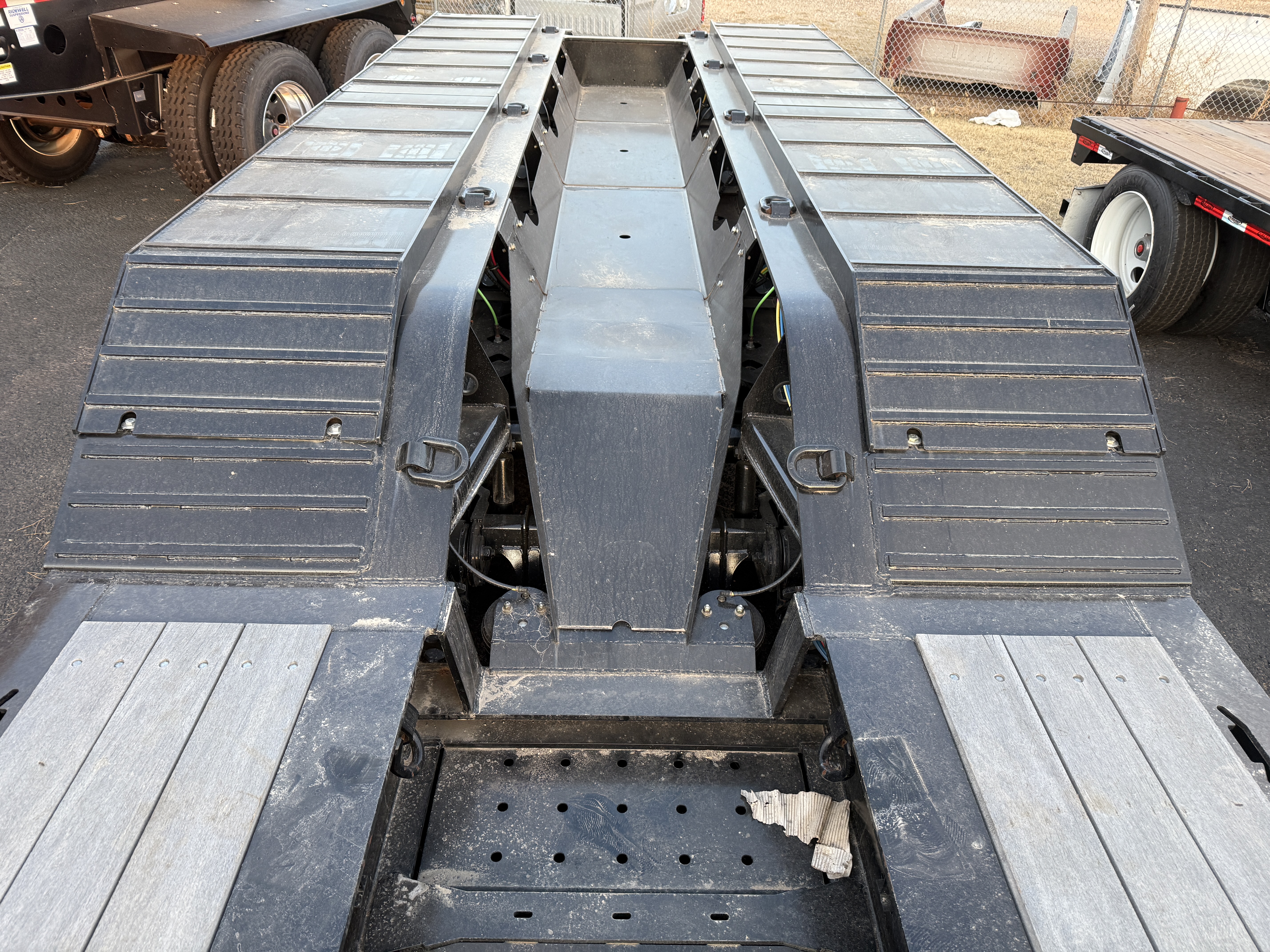 2027 Load King in Tye (Abilene), TX — photo 8