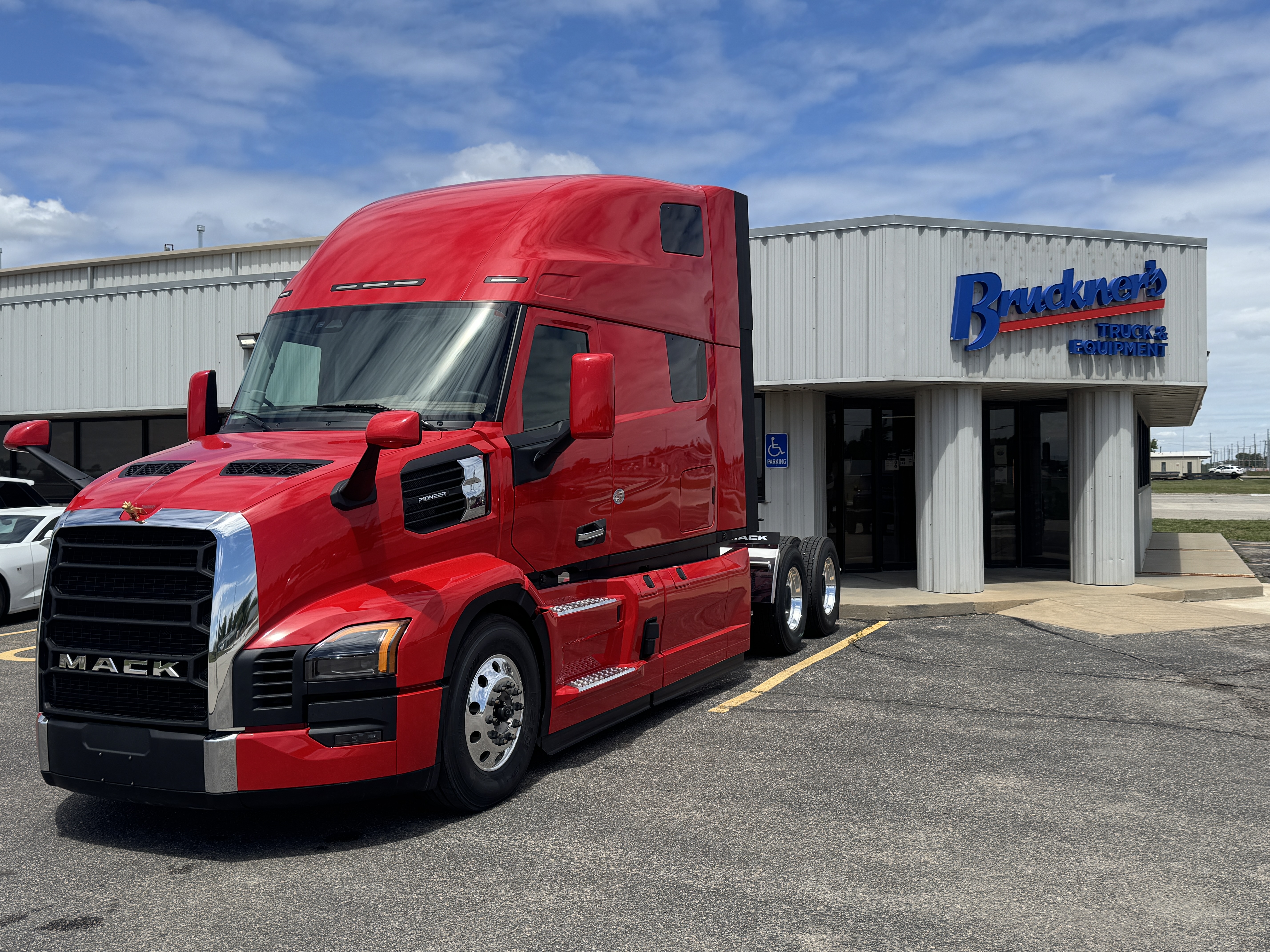 2027 Mack Pinnacle in Wichita, KS