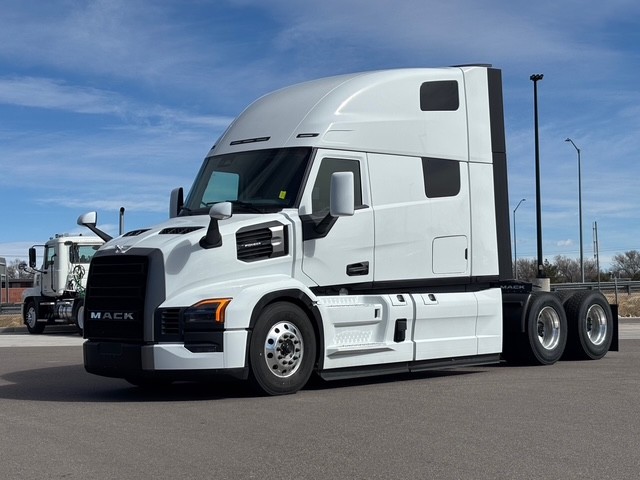 2027 Mack Pinnacle in Denver, CO