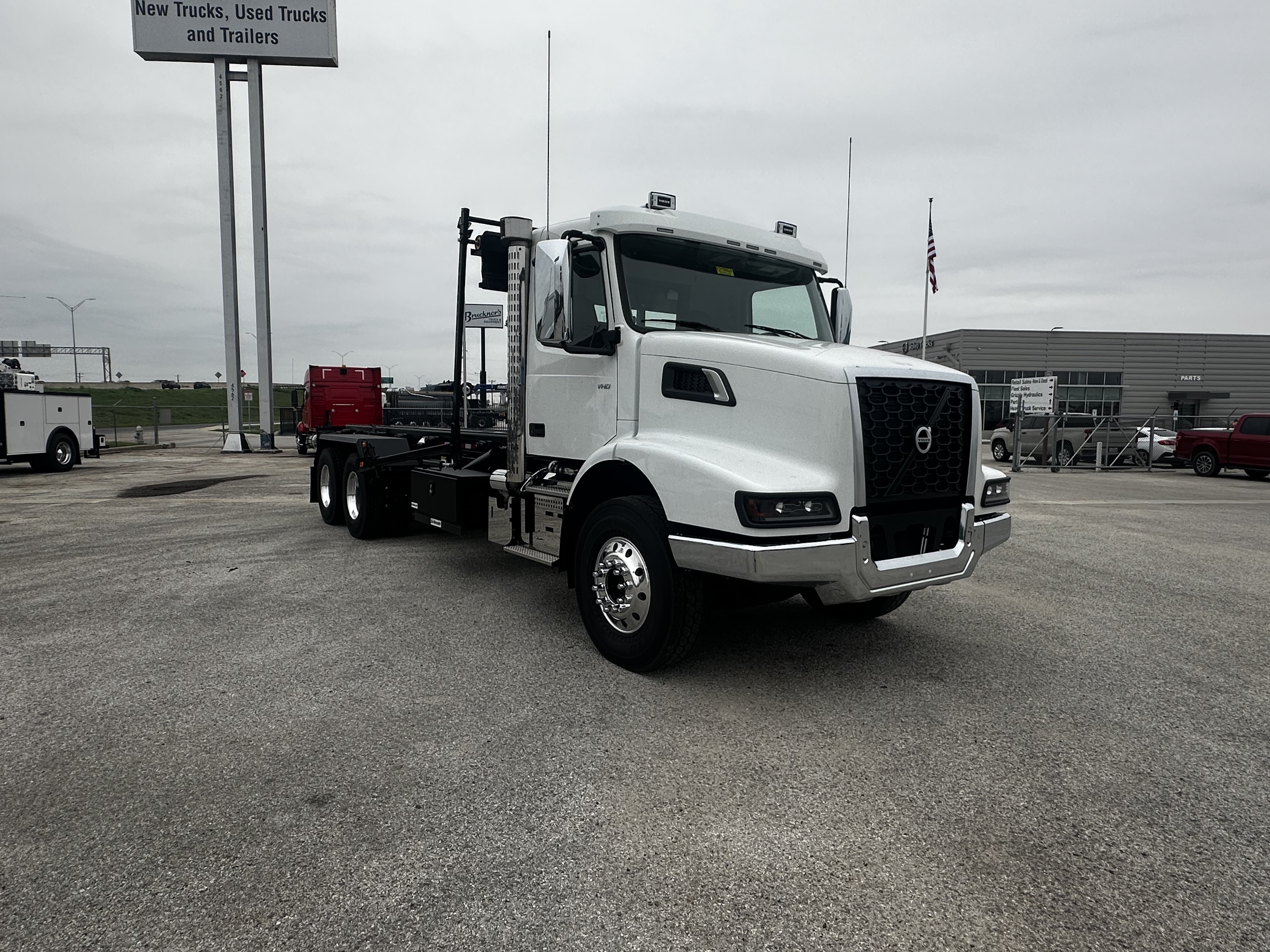 2026 Volvo in San Antonio, TX — photo 2