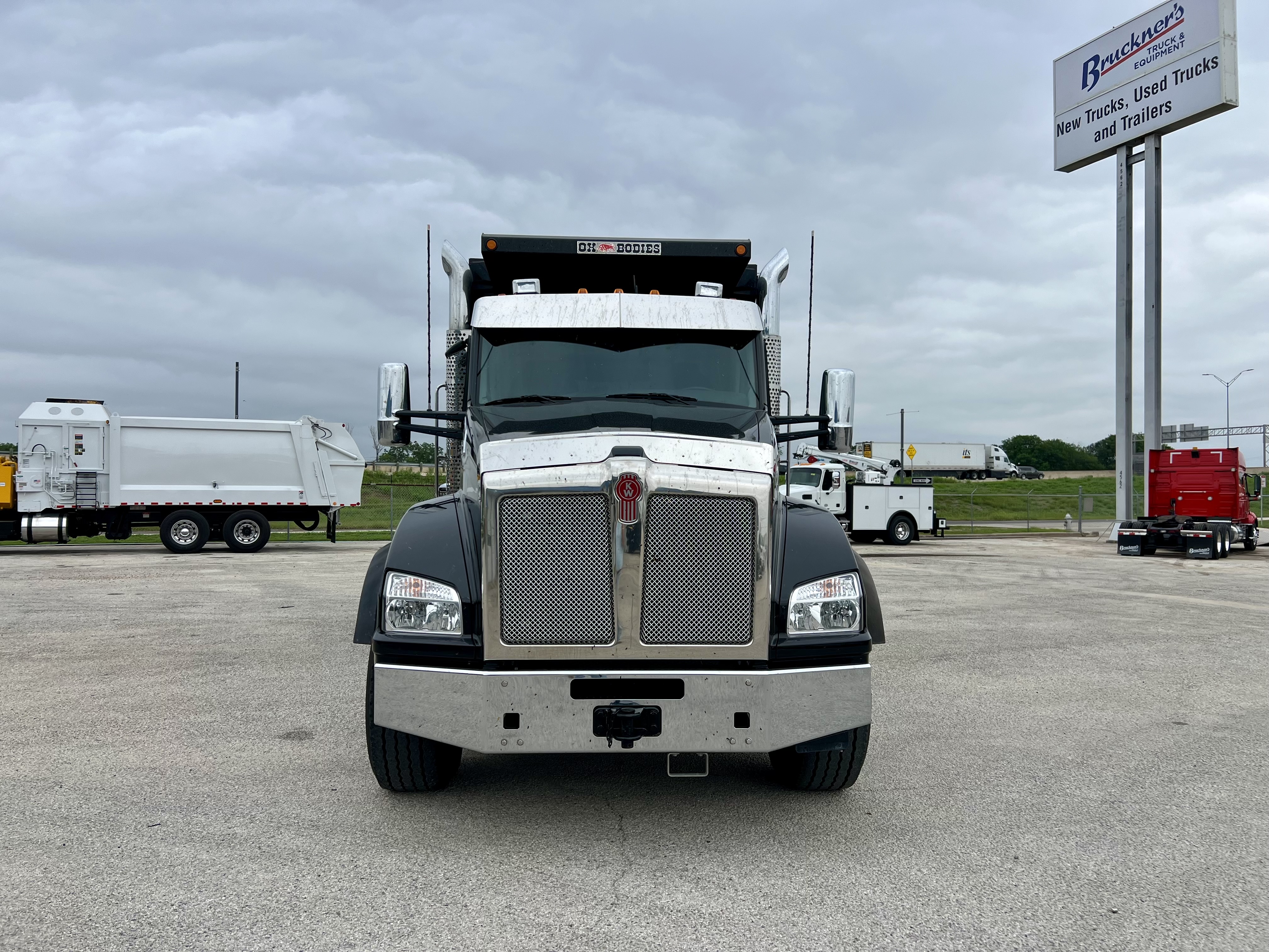 2026 Kenworth T880 in San Antonio, TX — photo 4
