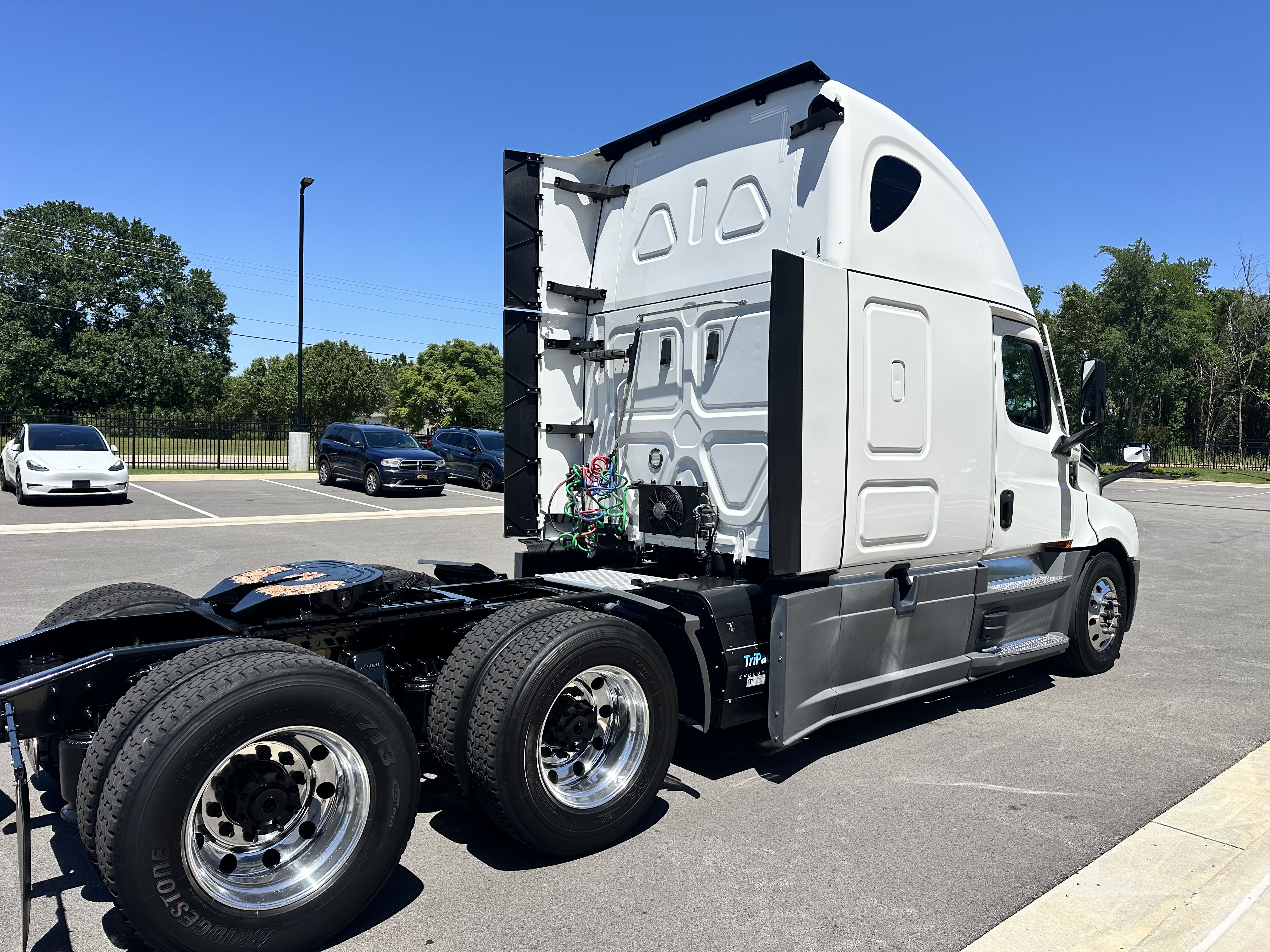 2023 Freightliner Cascadia in Van Buren, AR — photo 5