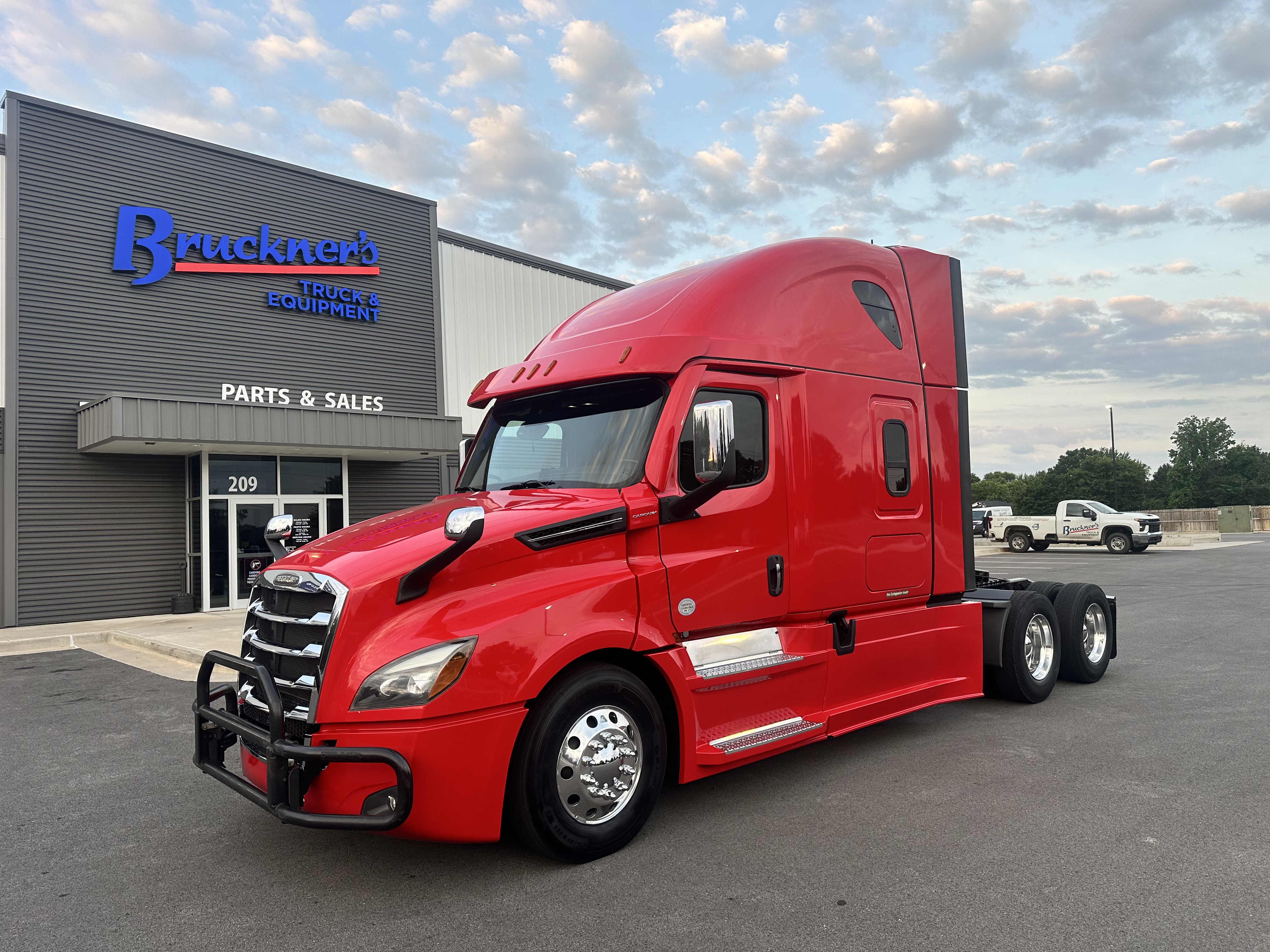 2022 Freightliner Cascadia in Van Buren, AR