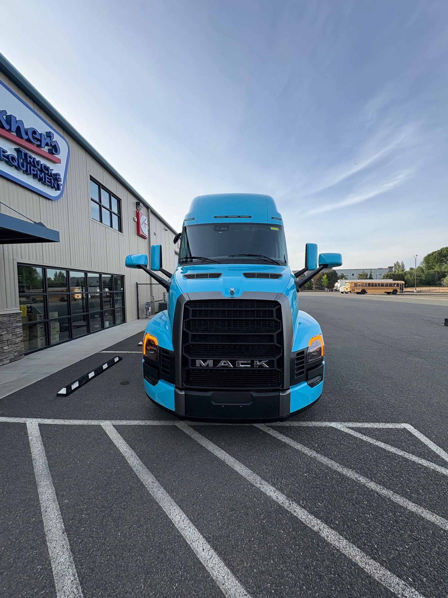 2027 Mack Pinnacle in Ellensburg, WA — photo 3