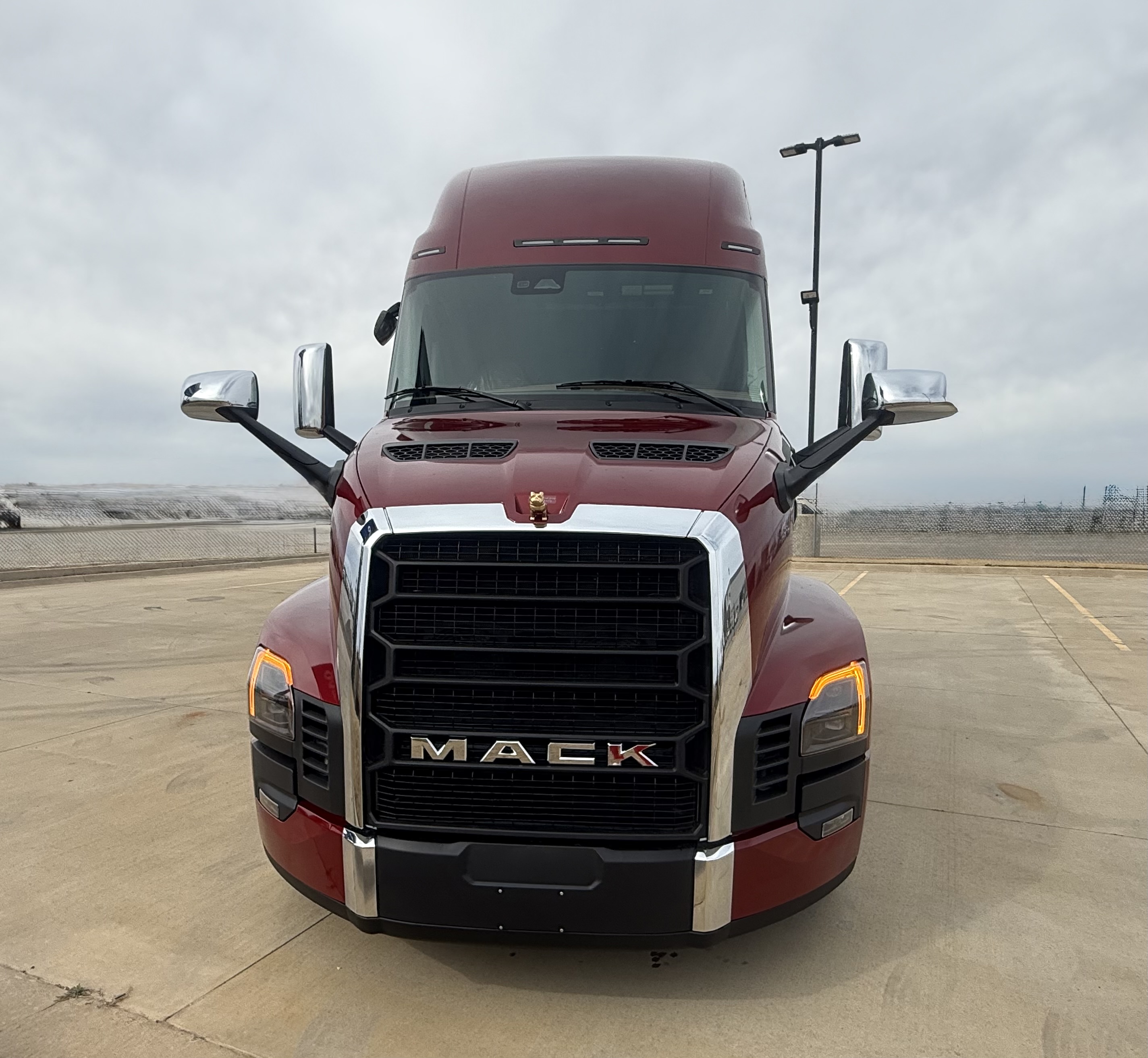 2026 Mack Pinnacle in Oklahoma City, OK — photo 7