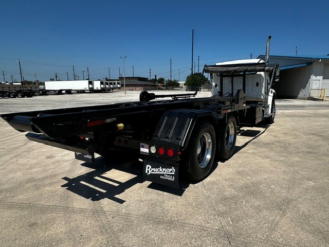 2013 Freightliner eM2 in San Antonio, TX — photo 6