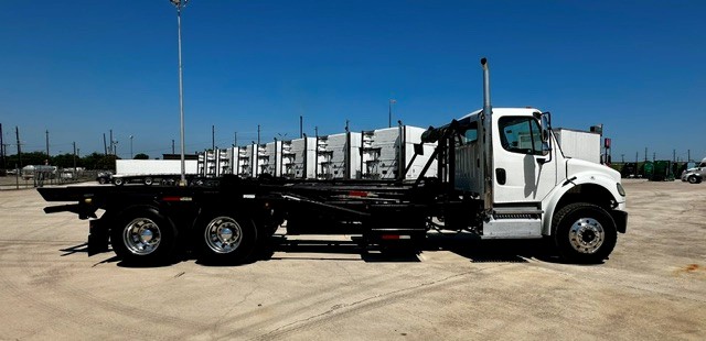 2013 Freightliner eM2 in San Antonio, TX — photo 8