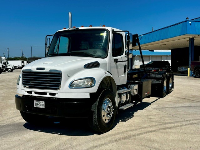 2013 Freightliner eM2 in San Antonio, TX