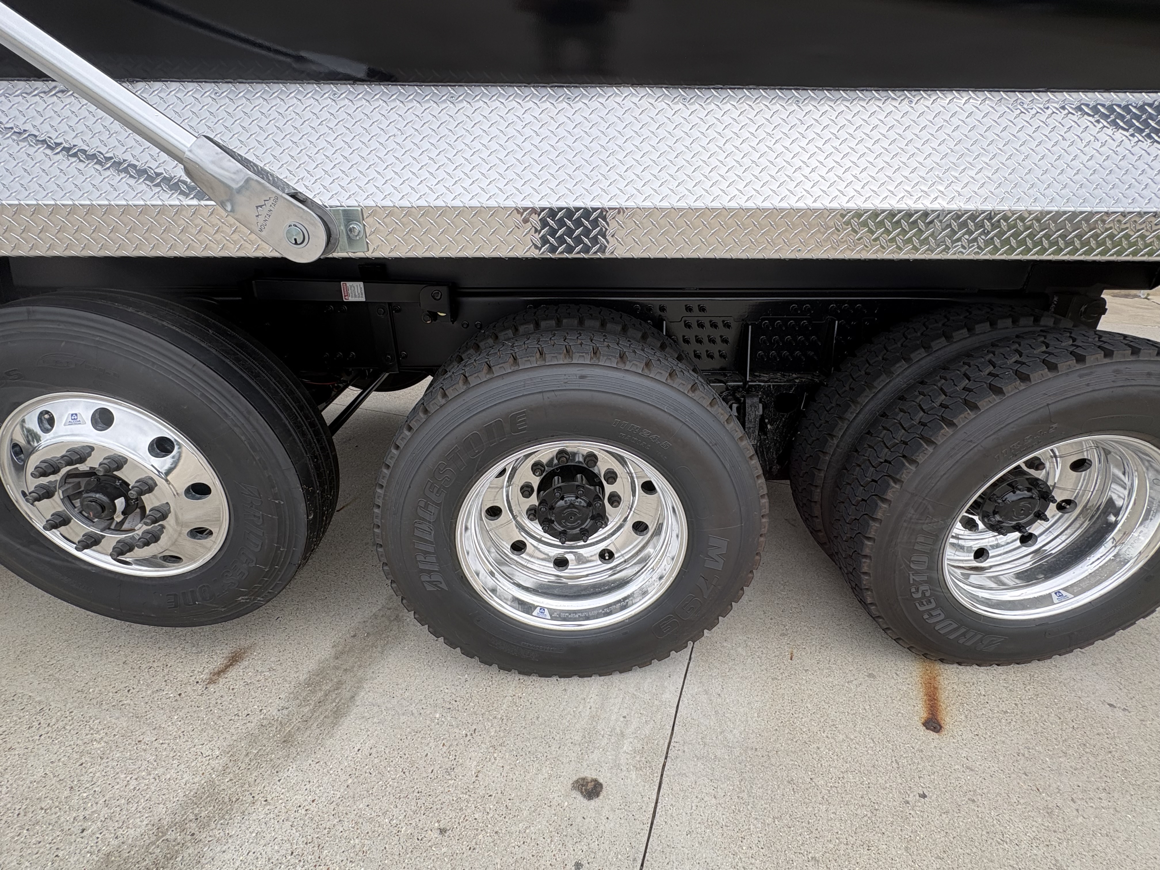 2027 Volvo in Shreveport, LA — photo 8