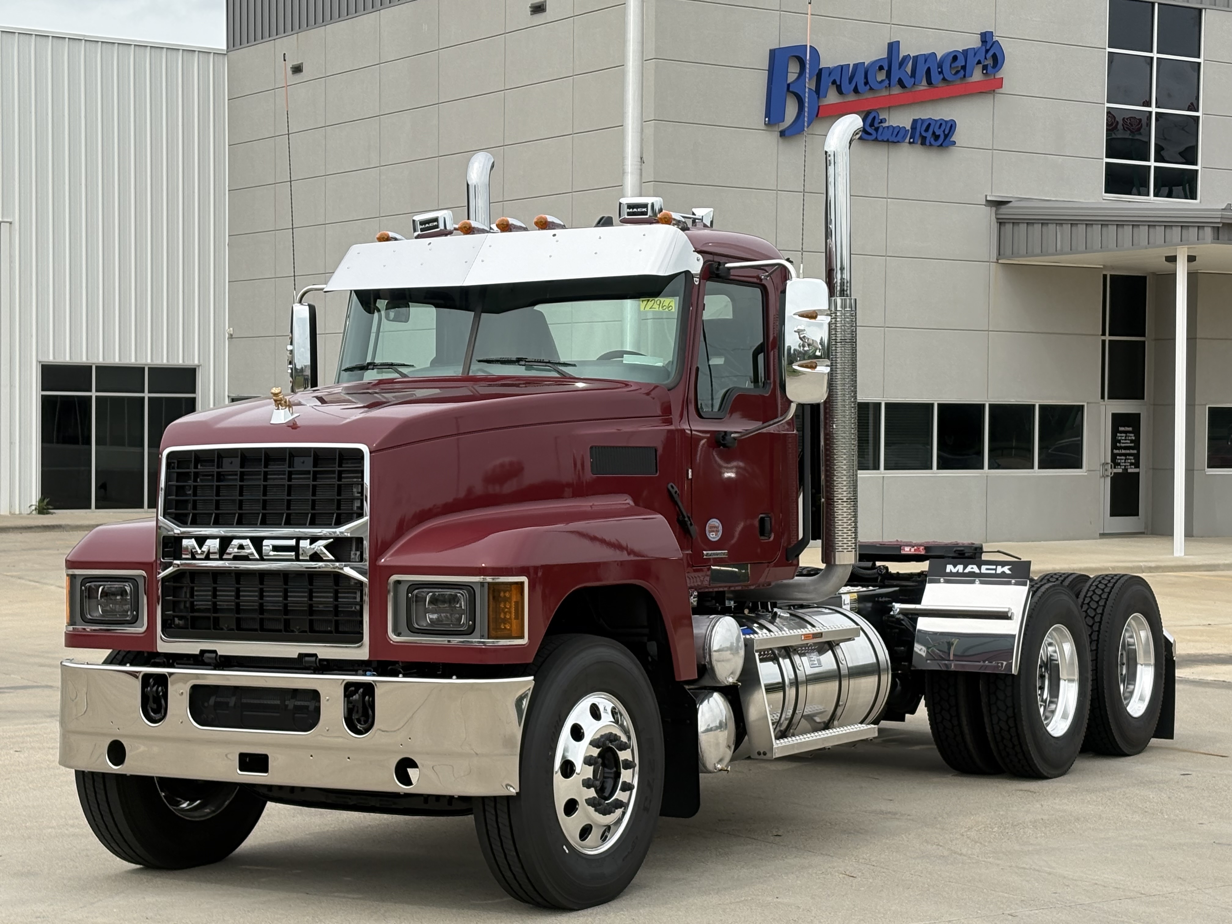 2027 Mack Pinnacle in Shreveport, LA
