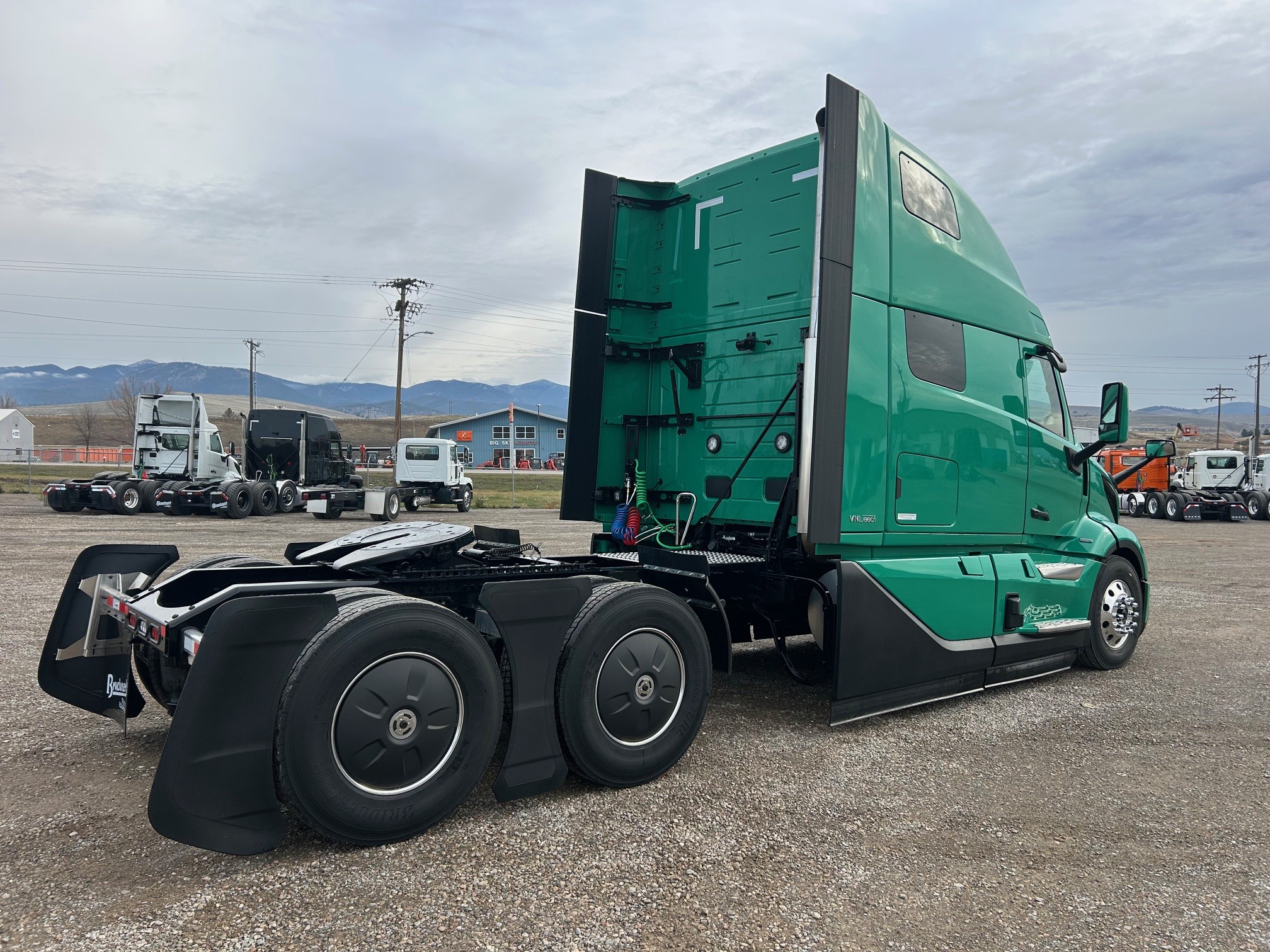 2026 Volvo VNL 860 in Missoula, MT — photo 6