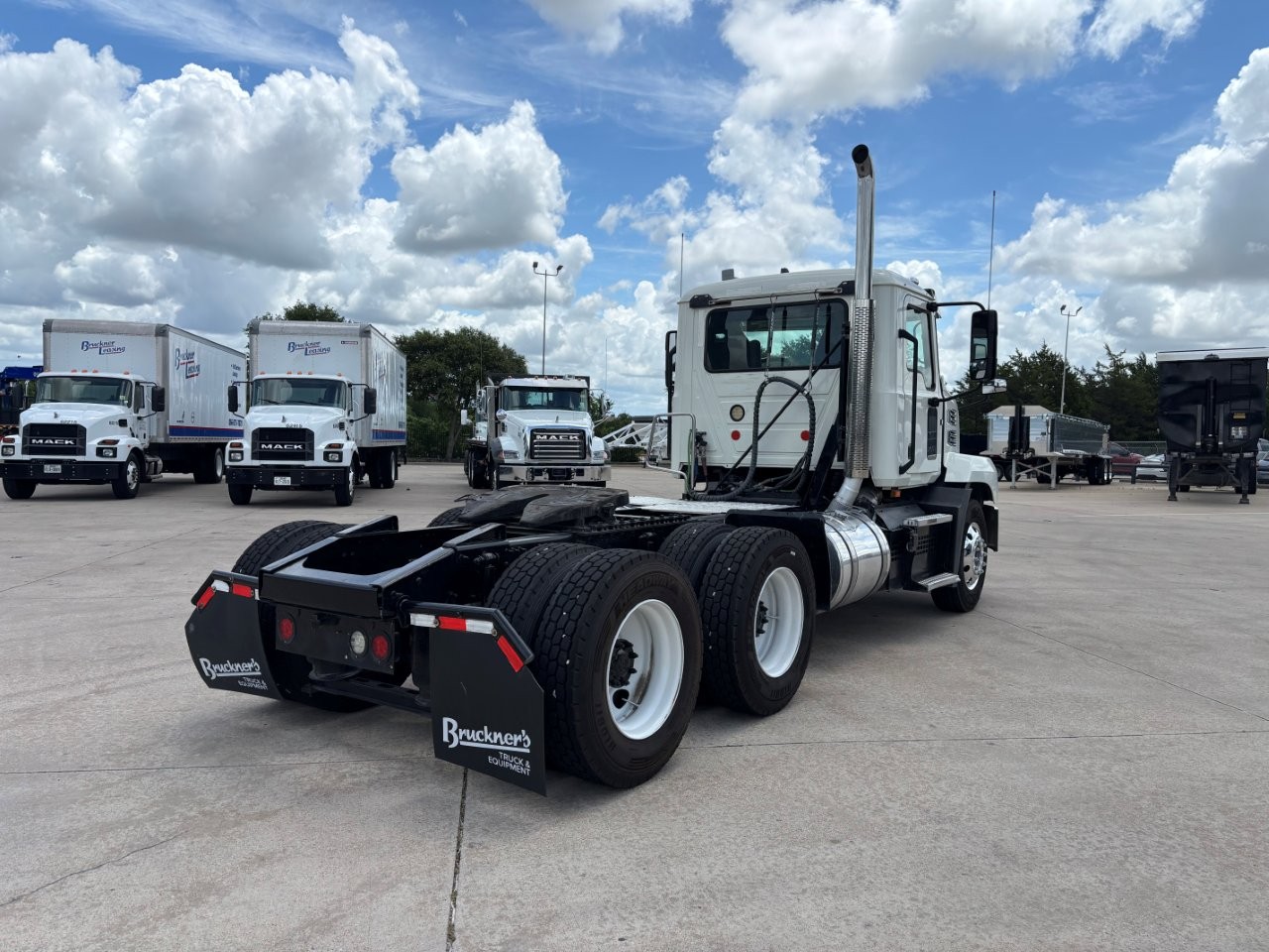 2020 Mack Anthem in Fort Worth, TX — photo 5