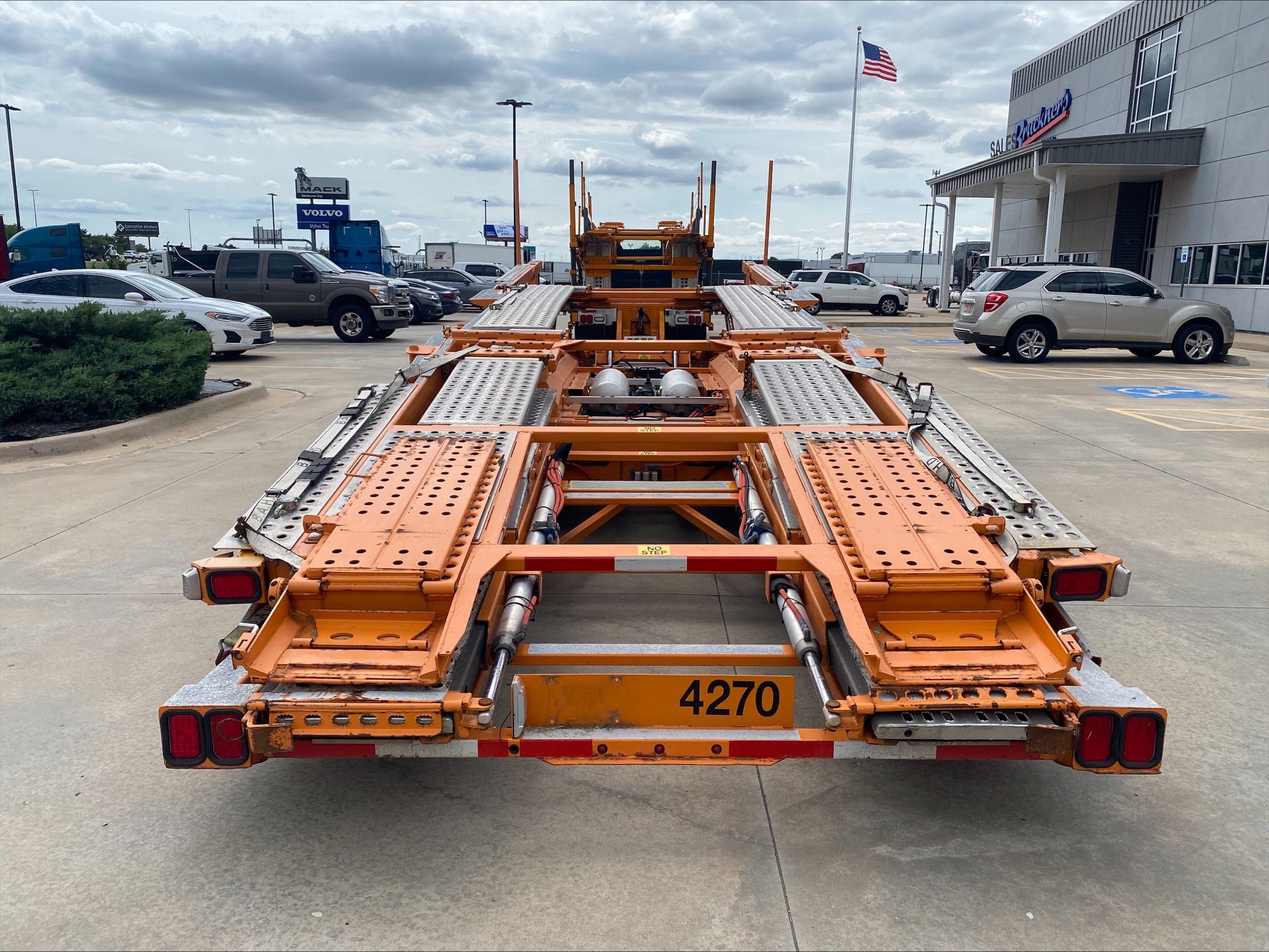 2014 Volvo in Oklahoma City, OK — photo 7