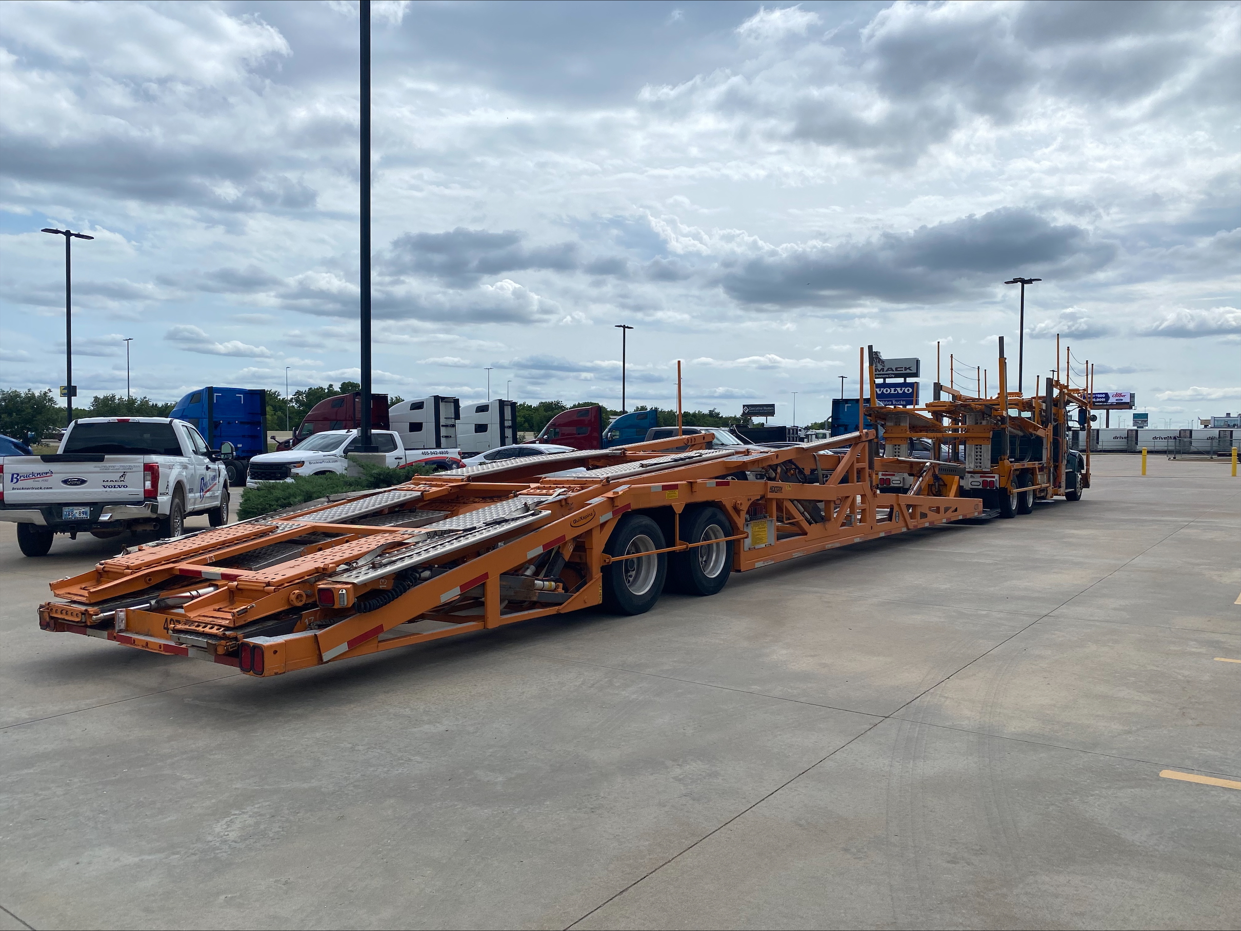 2014 Volvo in Oklahoma City, OK — photo 6