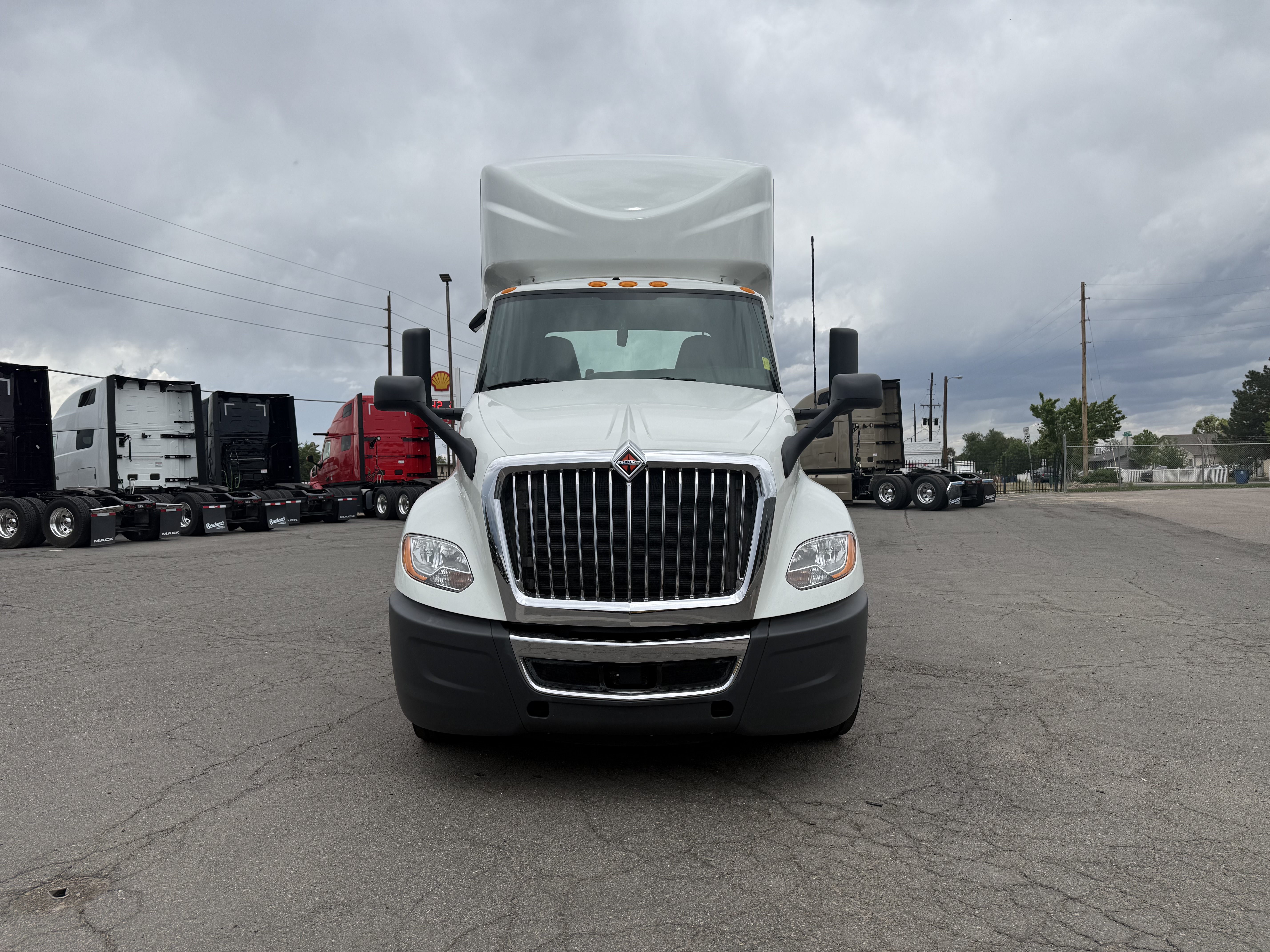 2021 International LT in Denver, CO — photo 2