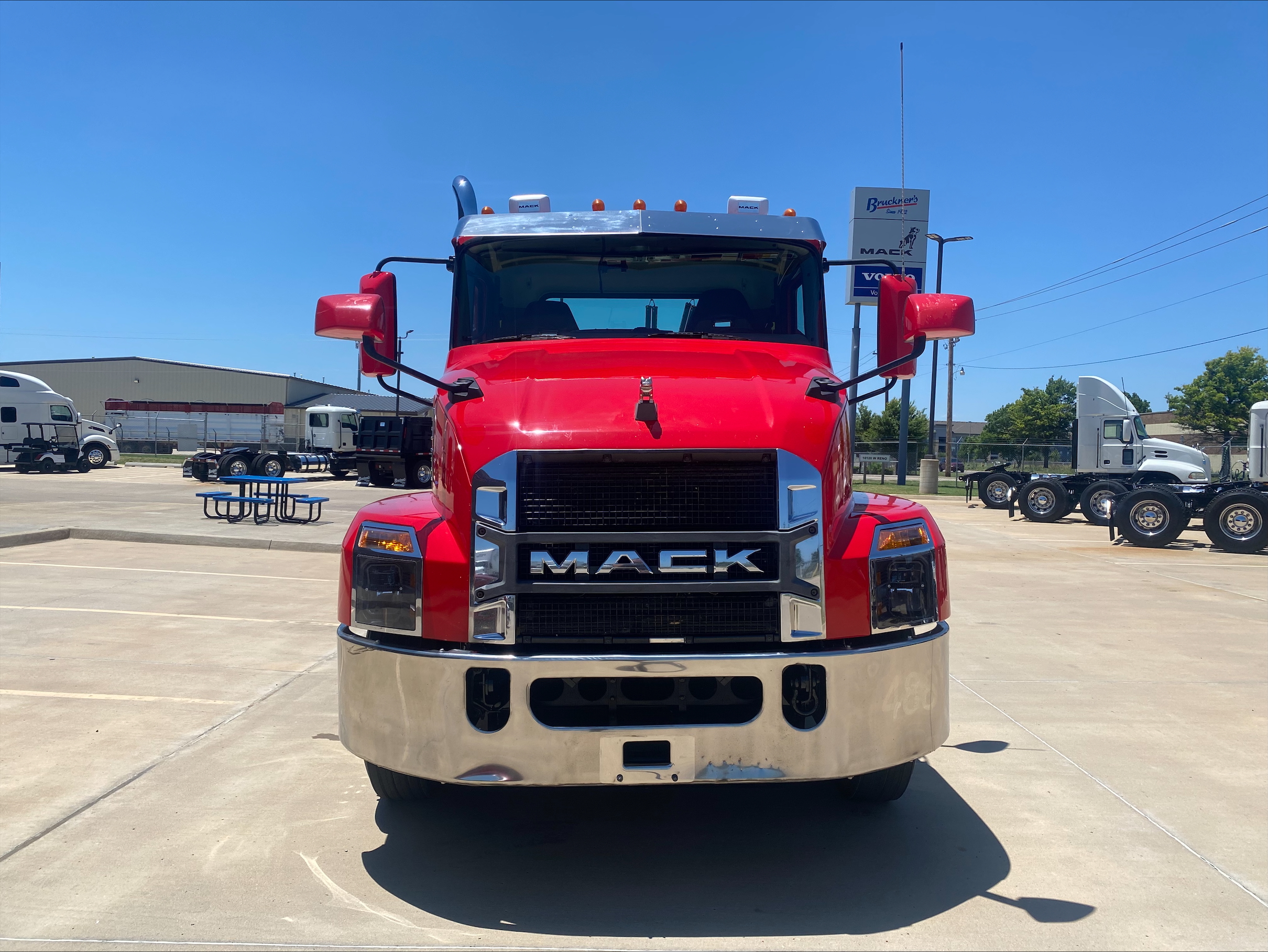 2021 Mack Anthem in Enid, OK — photo 2