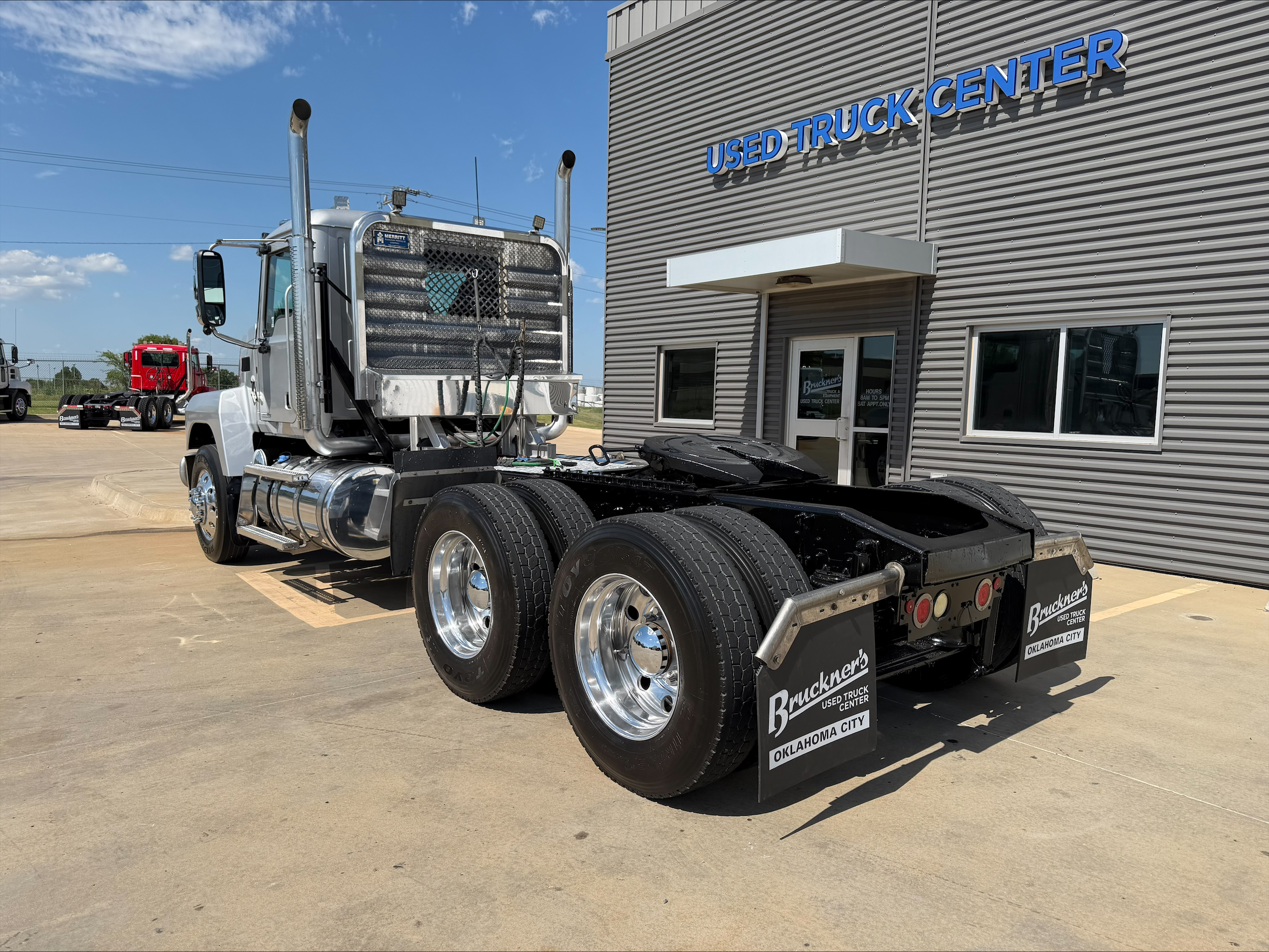2019 Mack Pinnacle in Oklahoma City, OK — photo 7
