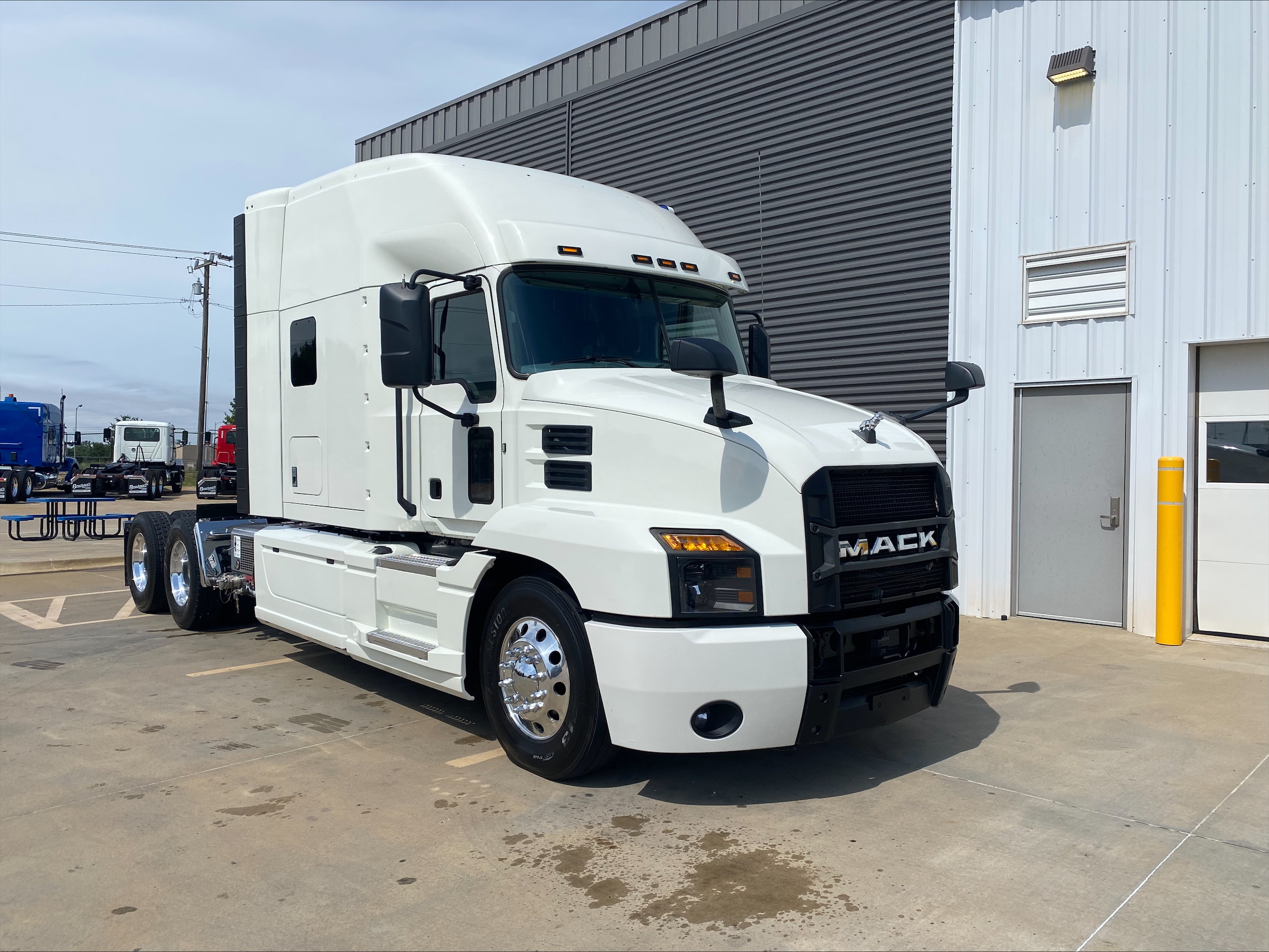 2020 Mack Anthem in Oklahoma City, OK — photo 3