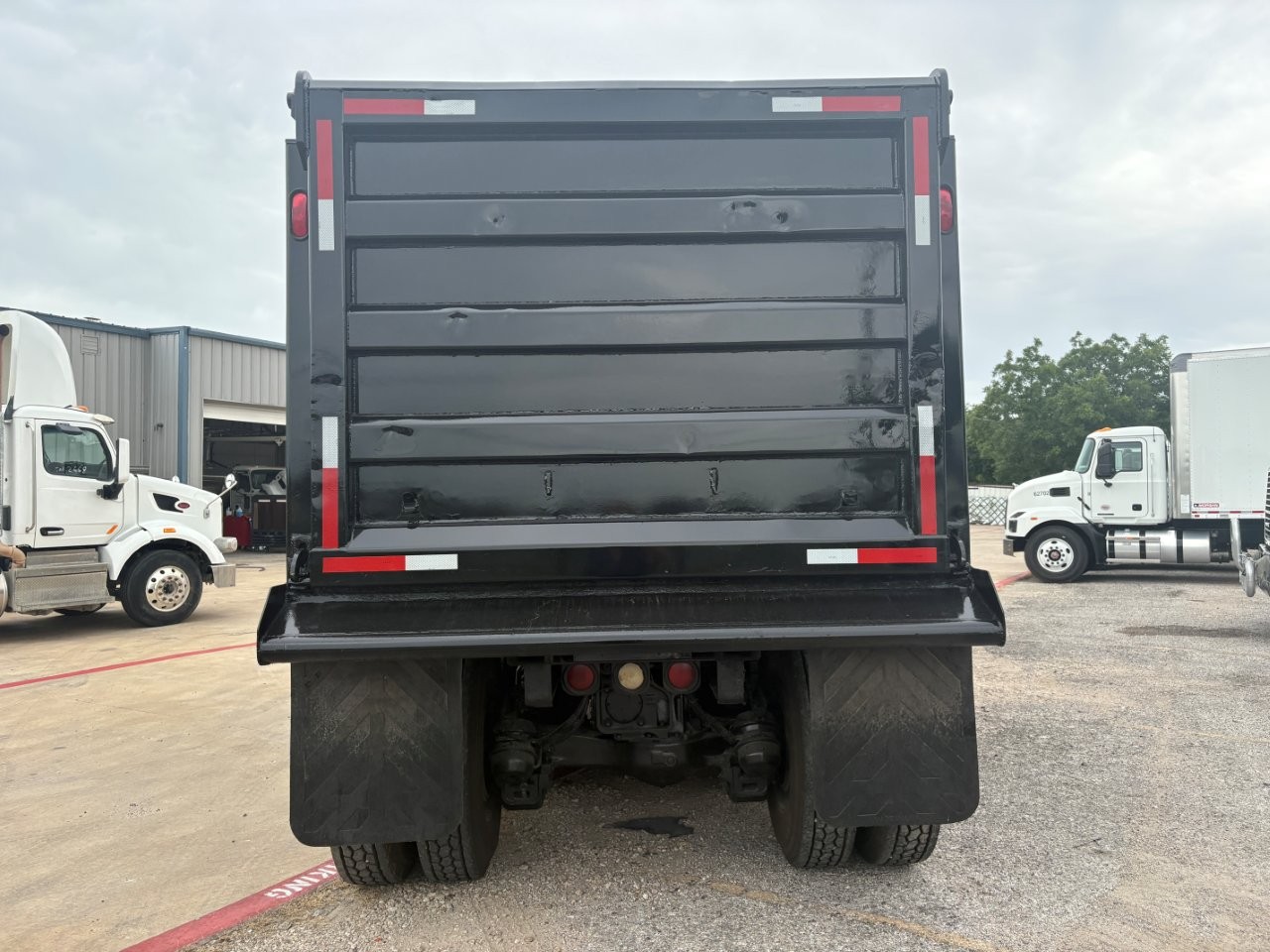 2020 Mack Granite in Dallas Irving Blvd, TX — photo 6