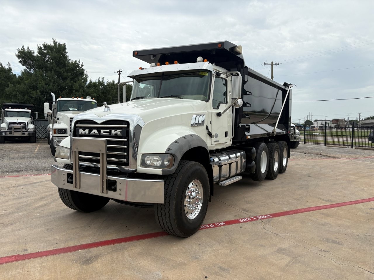 2020 Mack Granite in Fort Worth, TX