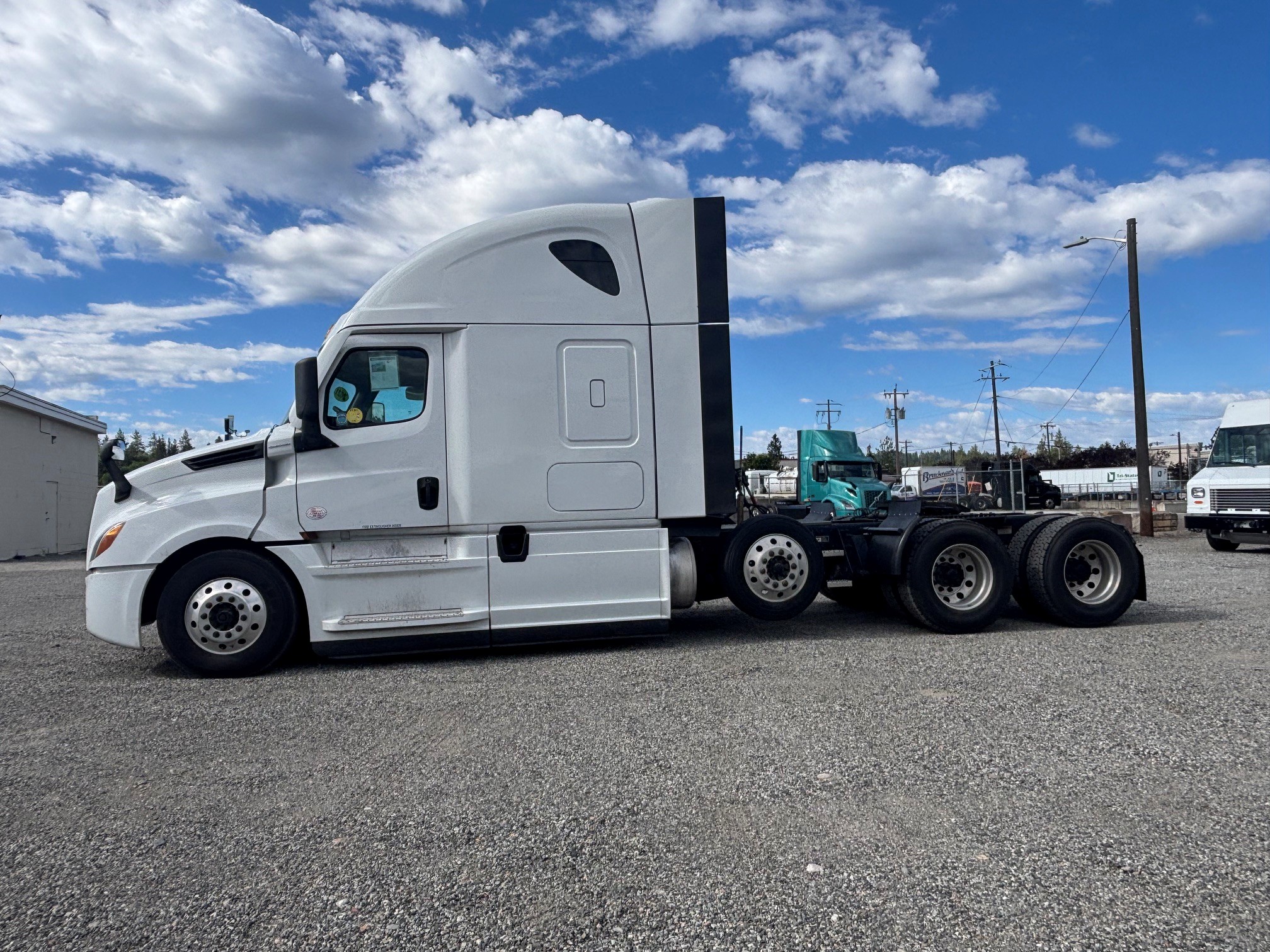 2021 Freightliner Cascadia in Spokane, WA — photo 4