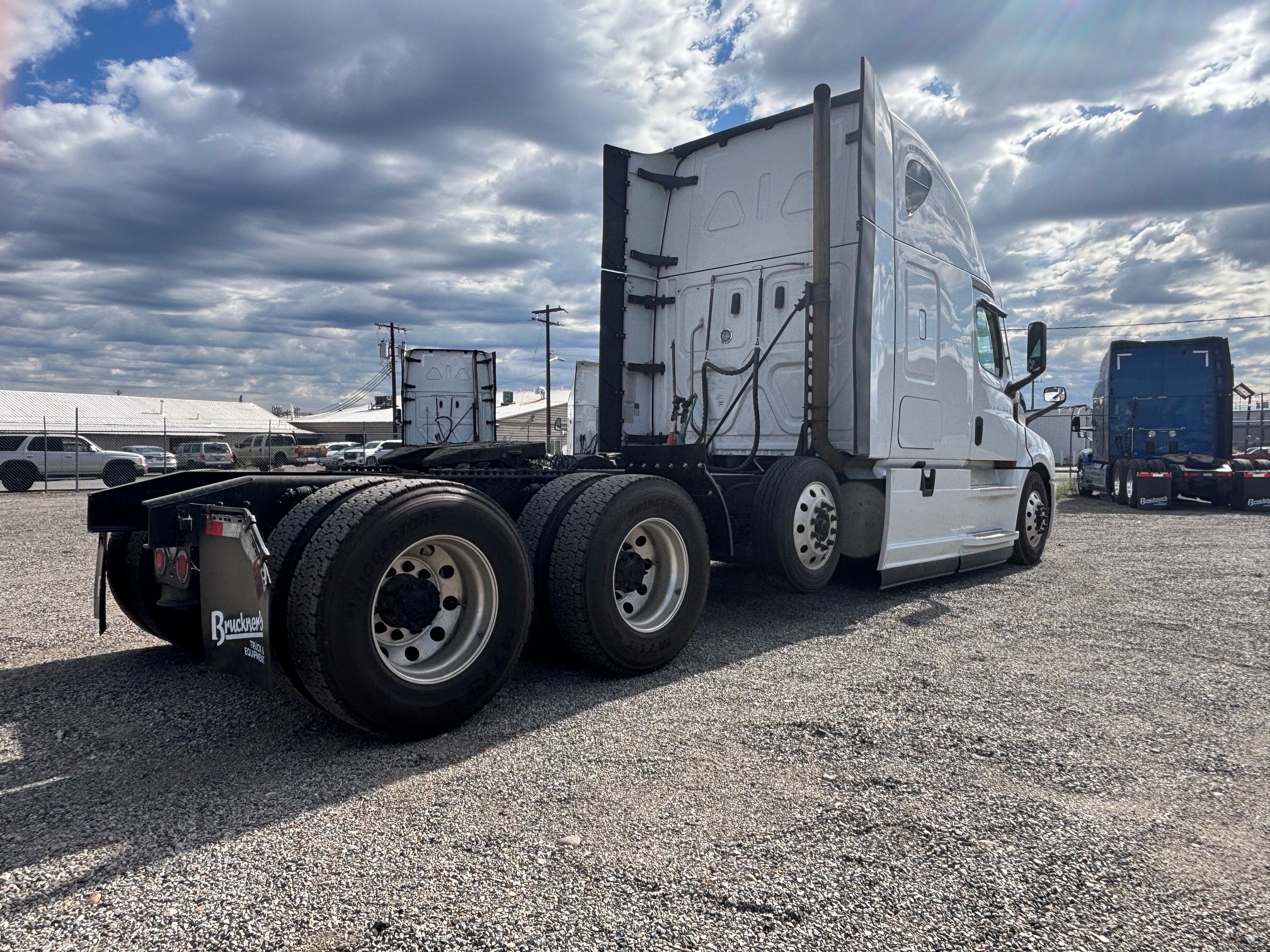 2021 Freightliner Cascadia in Spokane, WA — photo 6