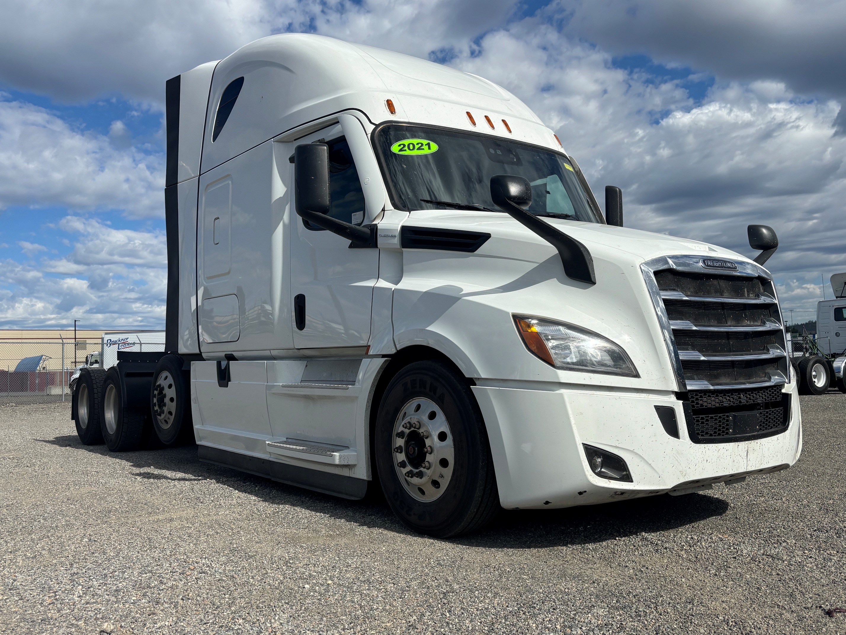 2021 Freightliner Cascadia in Spokane, WA — photo 3