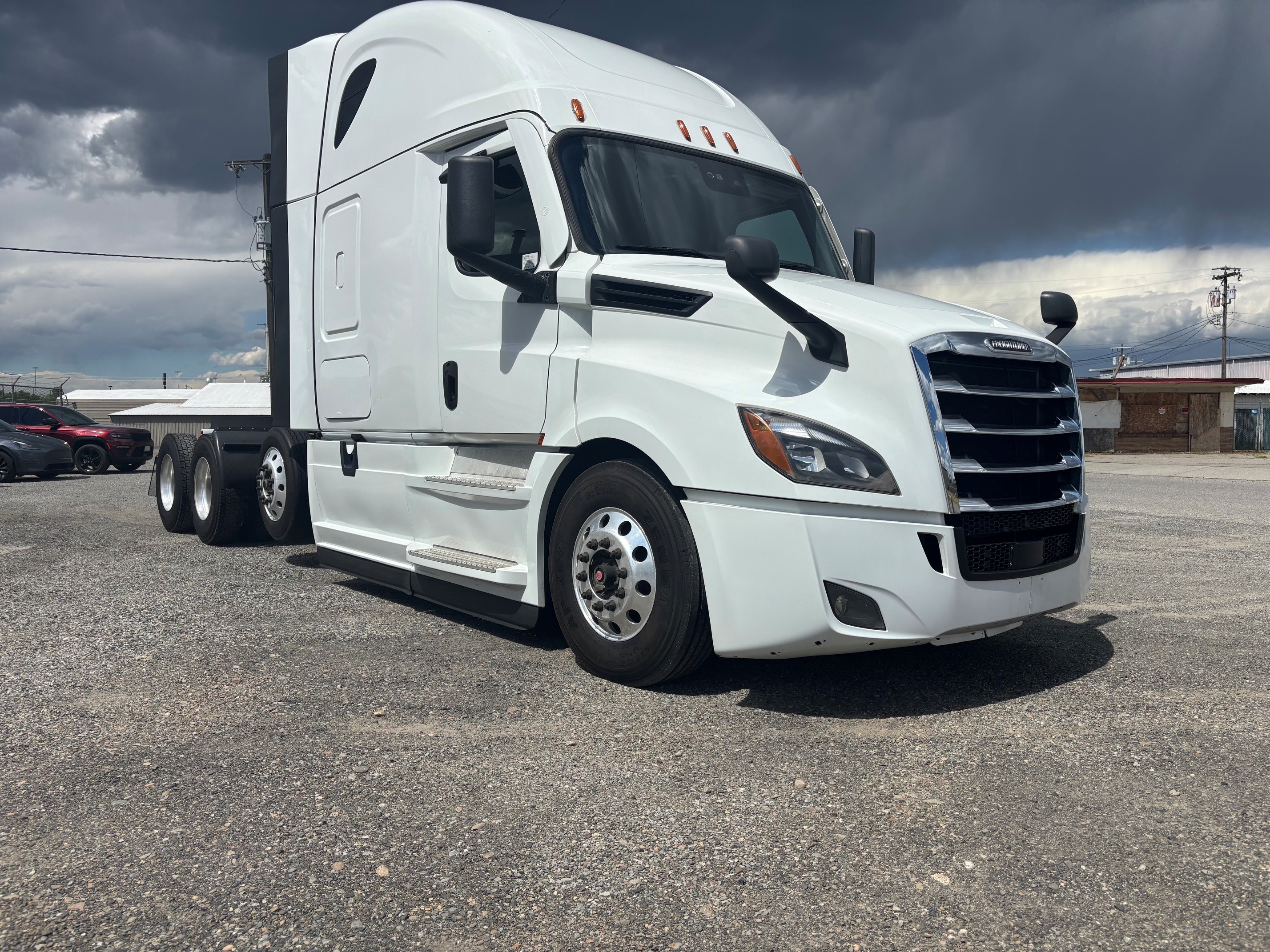 2021 Freightliner Cascadia in Spokane, WA — photo 3